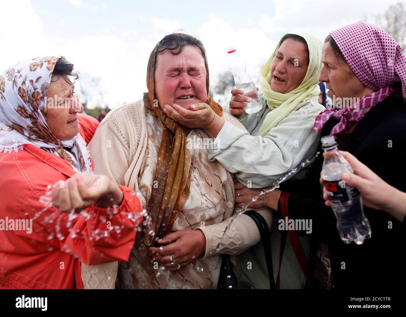 Muslim funeral service hires stock photography and images Alamy