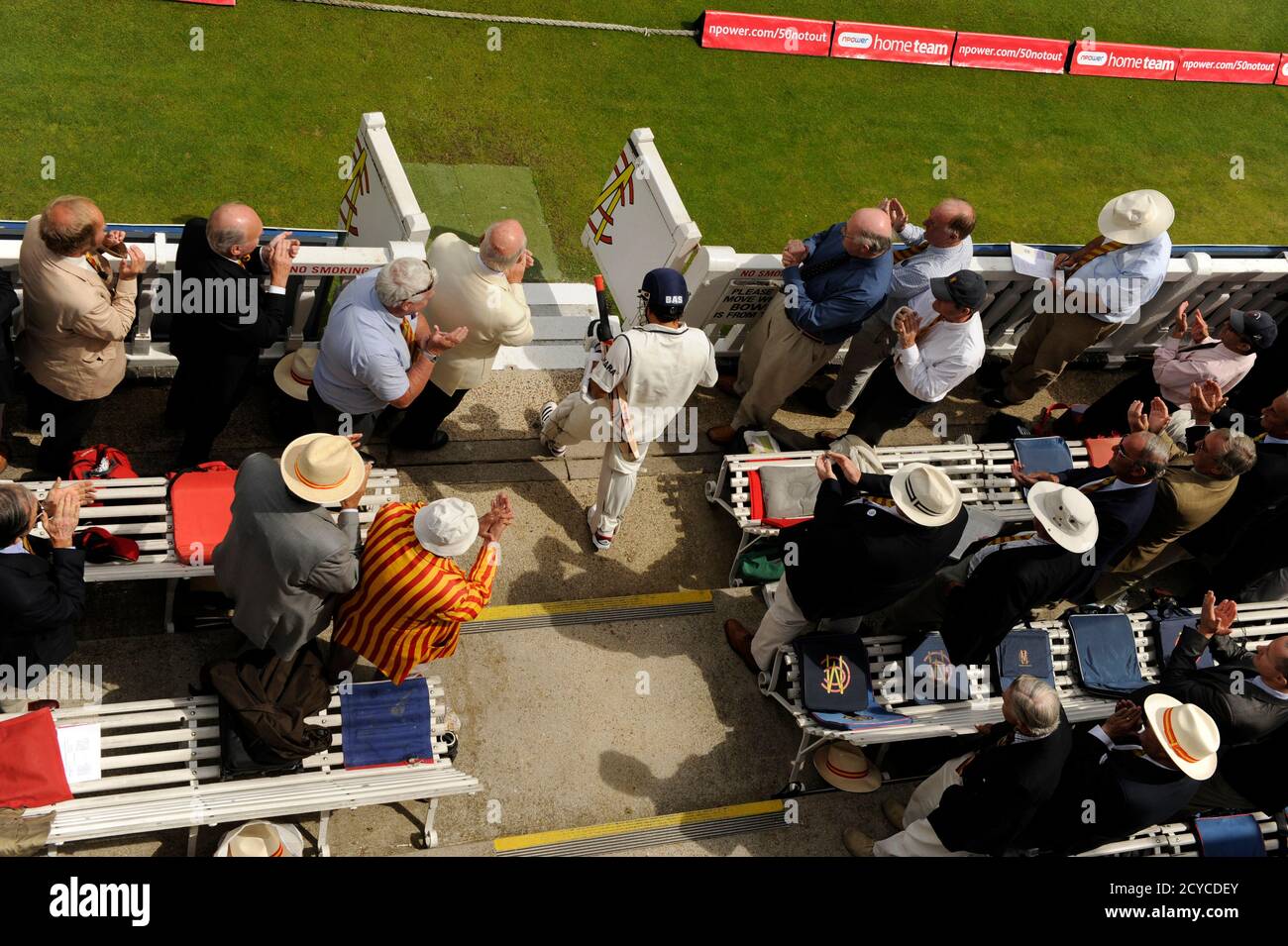 Lords Cricket Ground Members High Resolution Stock Photography And Images Alamy