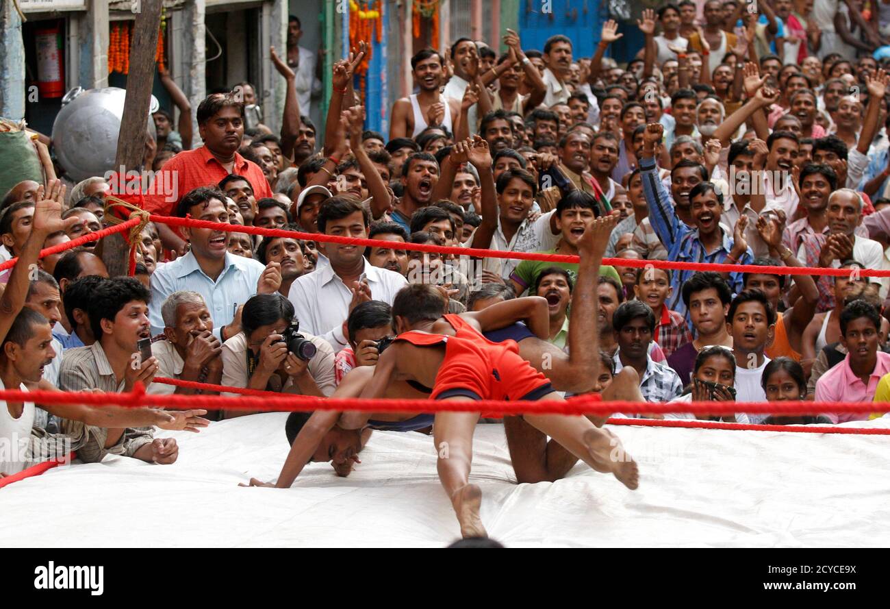 Wrestling Matches High Resolution Stock Photography And Images Alamy