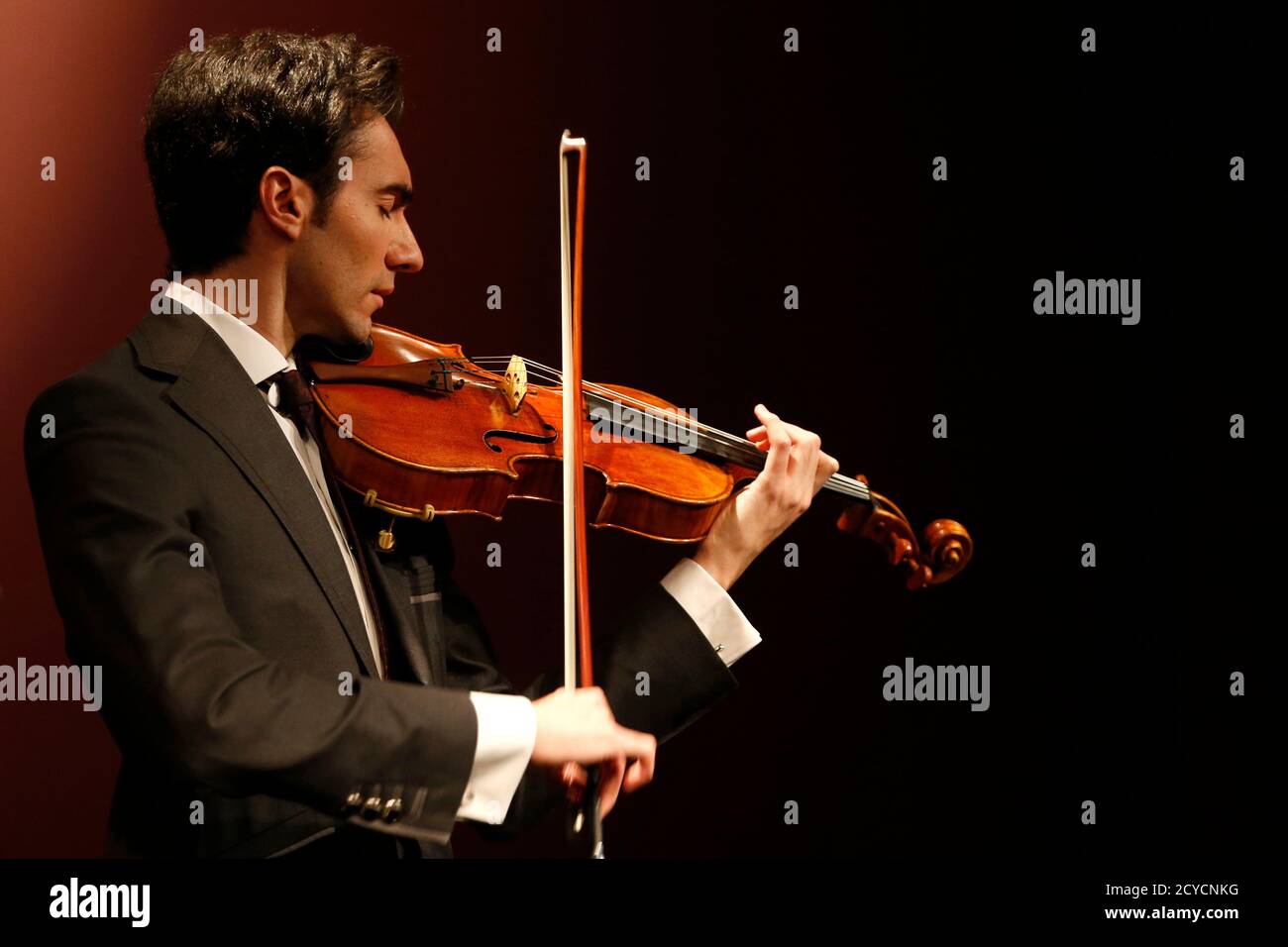 Violas Instrument High Resolution Stock Photography and Images Alamy