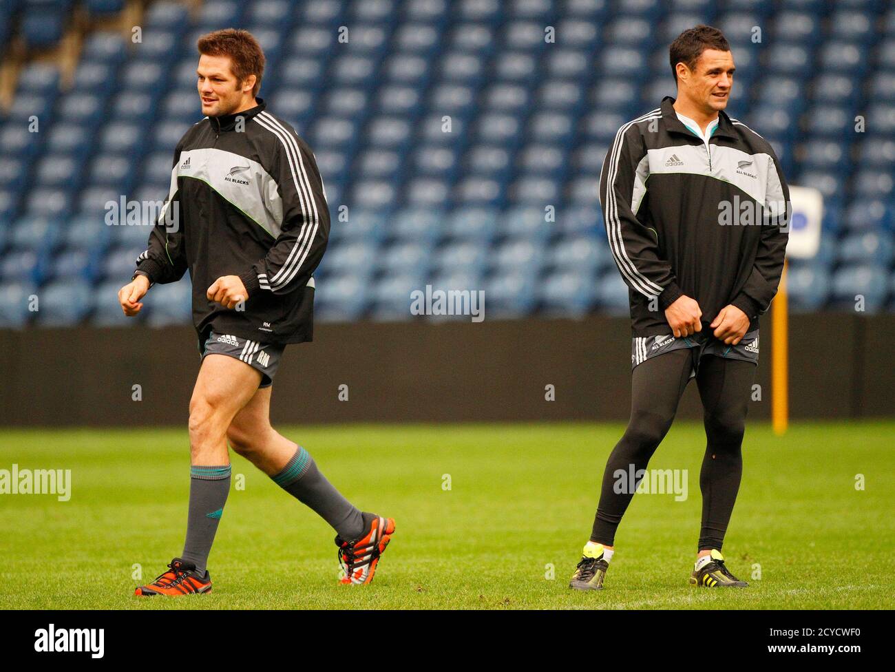 Blacks Dan Carter Richie Mccaw High Resolution Stock Photography And Images Alamy
