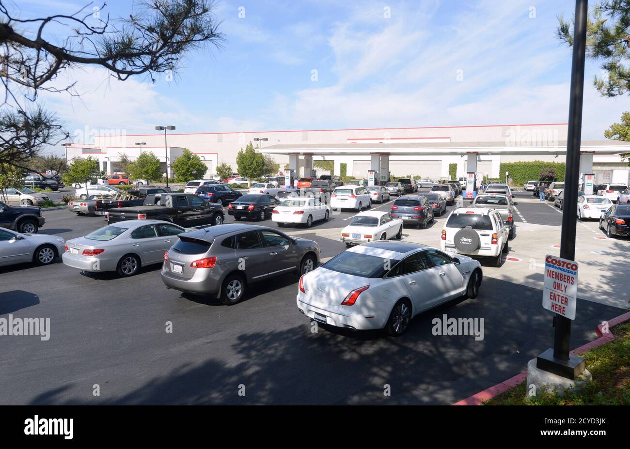 costco membership high resolution stock photography and images alamy https www alamy com customers wait in line to purchase gas at a costco membership store in simi valley california october 5 2012 california gas prices rose 17 cents a gallon overnight due to supply disruptions at some refineries and seasonally low inventories bringing the one week increase in the golden state to nearly 36 cents reutersphil mccarten united states tags business energy transport image378301691 html