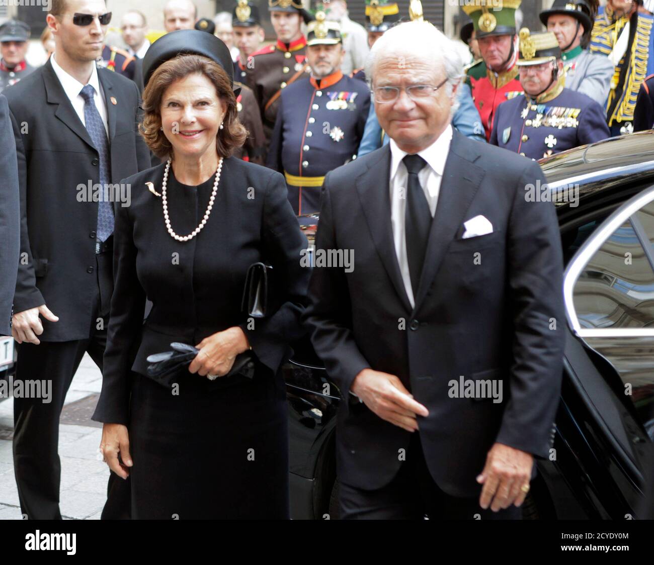 Sweden S King Carl Gustaf R His Wife Queen Silvia Arrive For The Funeral Of Otto Von Habsburg Lothringen At St Stephen S Cathedral In Vienna July 16 11 Otto Habsburg Lothringen The Eldest Son Of