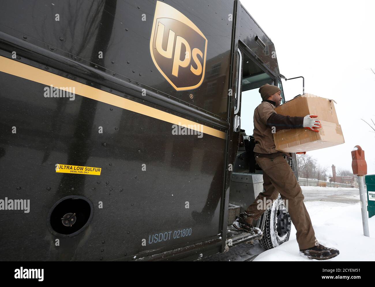 Ups courier driver hires stock photography and images Alamy