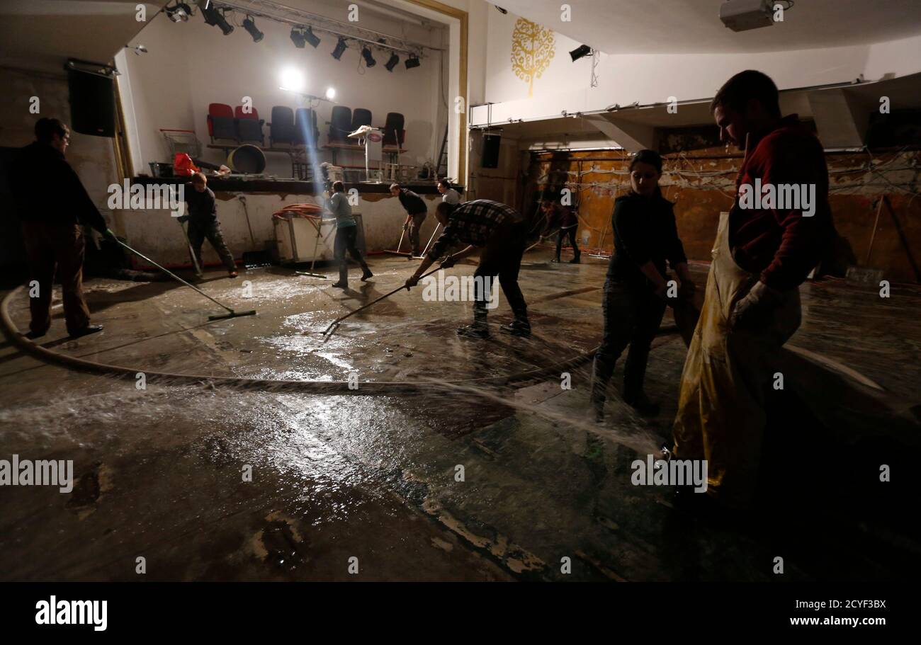 Small Cinema High Resolution Stock Photography And Images Alamy