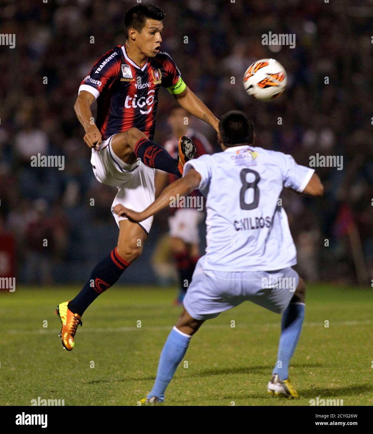 Cristian Vildoso 8 Of Peru S Real Garcilaso Fights For The Ball With Julio Dos Santos L Of Paraguay S Cerro Porteno During Their Copa Libertadores Soccer Match In Asuncion February 21 13 Reuters Jorge Cristian Vildoso 8 Of Peru S Real Garcilaso Fights For The Ball With Julio Dos Santos L Of Paraguay S Cerro Porteno During Their Copa Libertadores Soccer Match In Asuncion February 21 13 Reuters Jorge