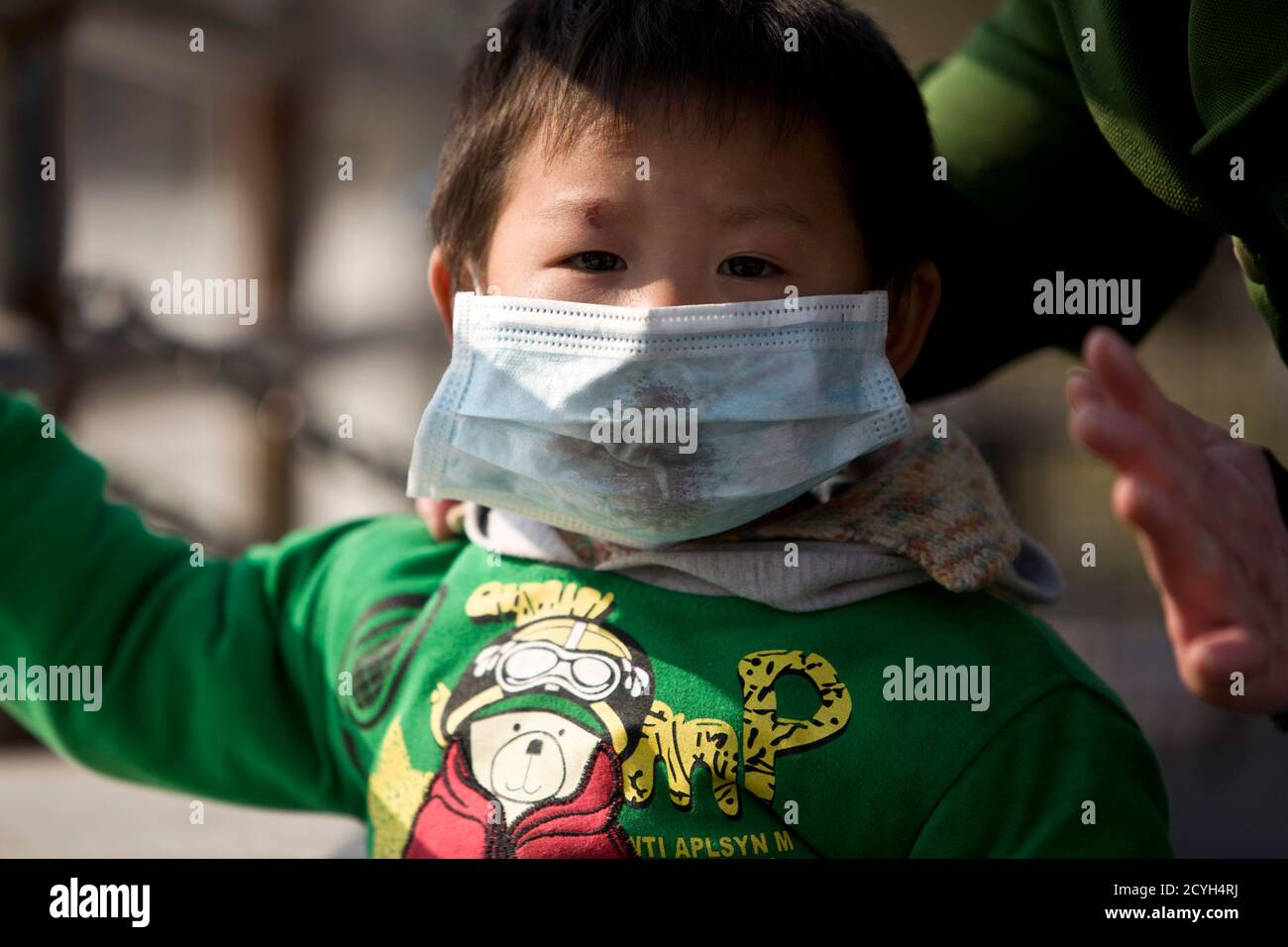 Boy Wearing Gas Mask High Resolution Stock Photography and Images - Alamy