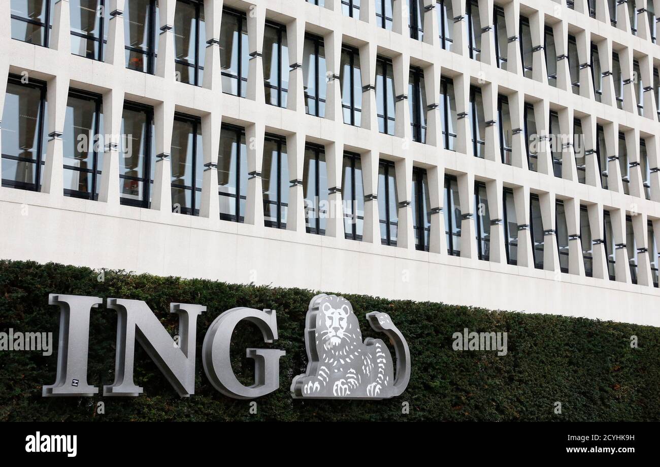 The logo of ING bank is seen at the entrance of the group's main office in  Brussels November 6, 2013. ING said it should complete its restructuring  two years ahead of schedule,