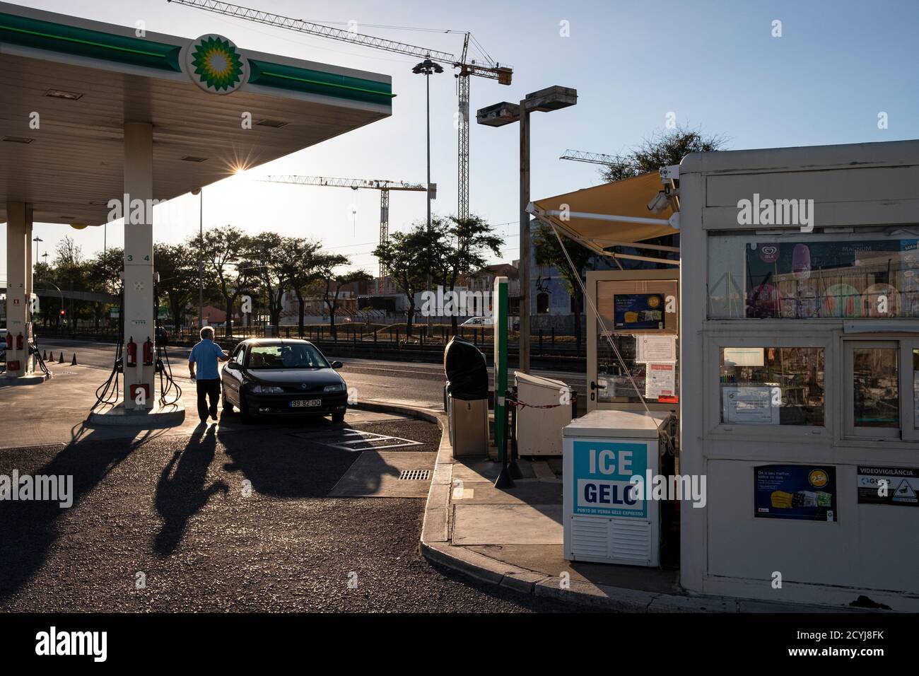 Bp Gas Station High Resolution Stock Photography and Images Alamy