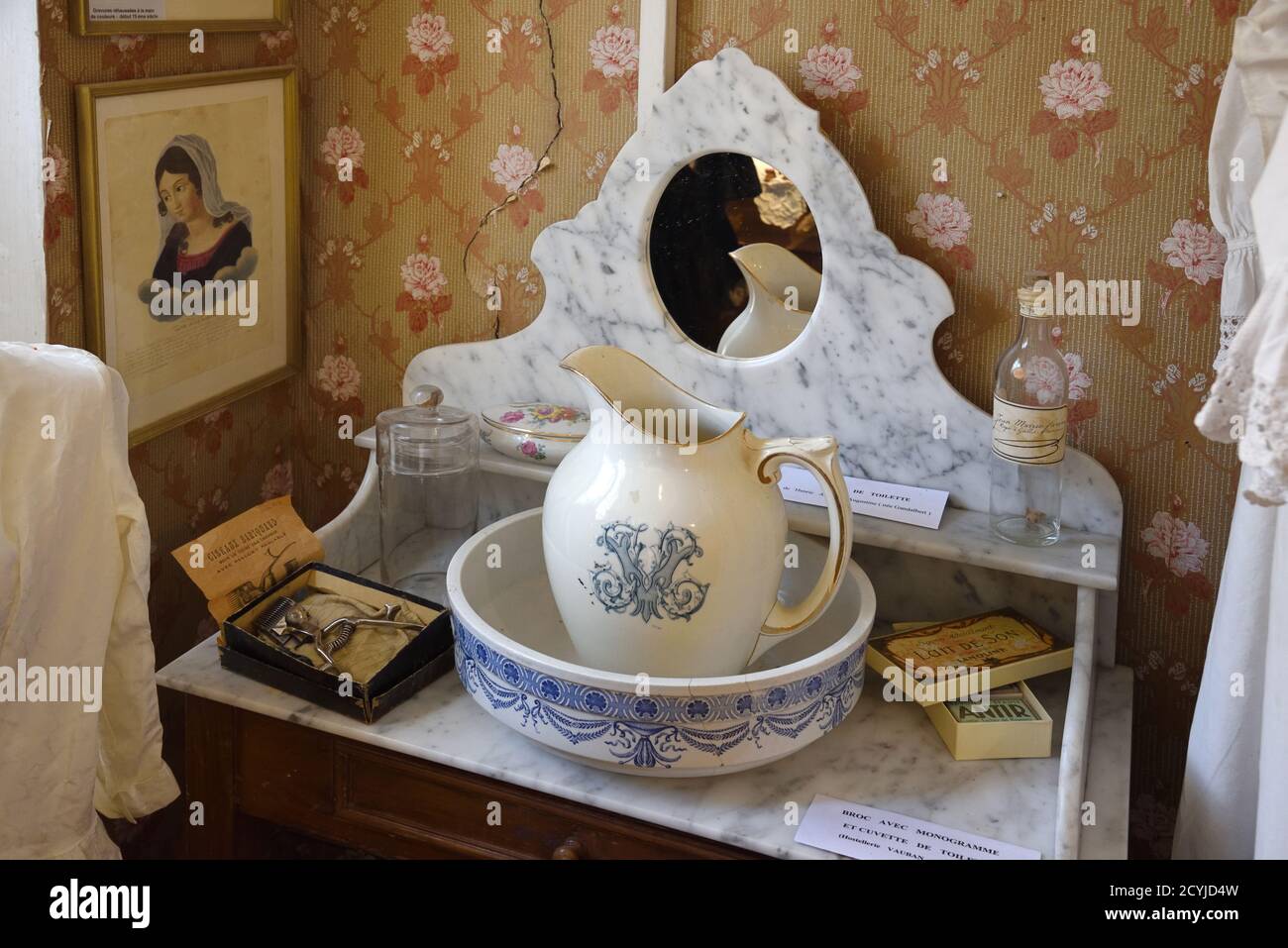 c19th Vintage, Old or Antique Marble-Topped Wash Basin, Washstand & Water Pitcher in Old Bedroom of Village House Museum  Colmars-les-Alpes Provence Stock Photo
