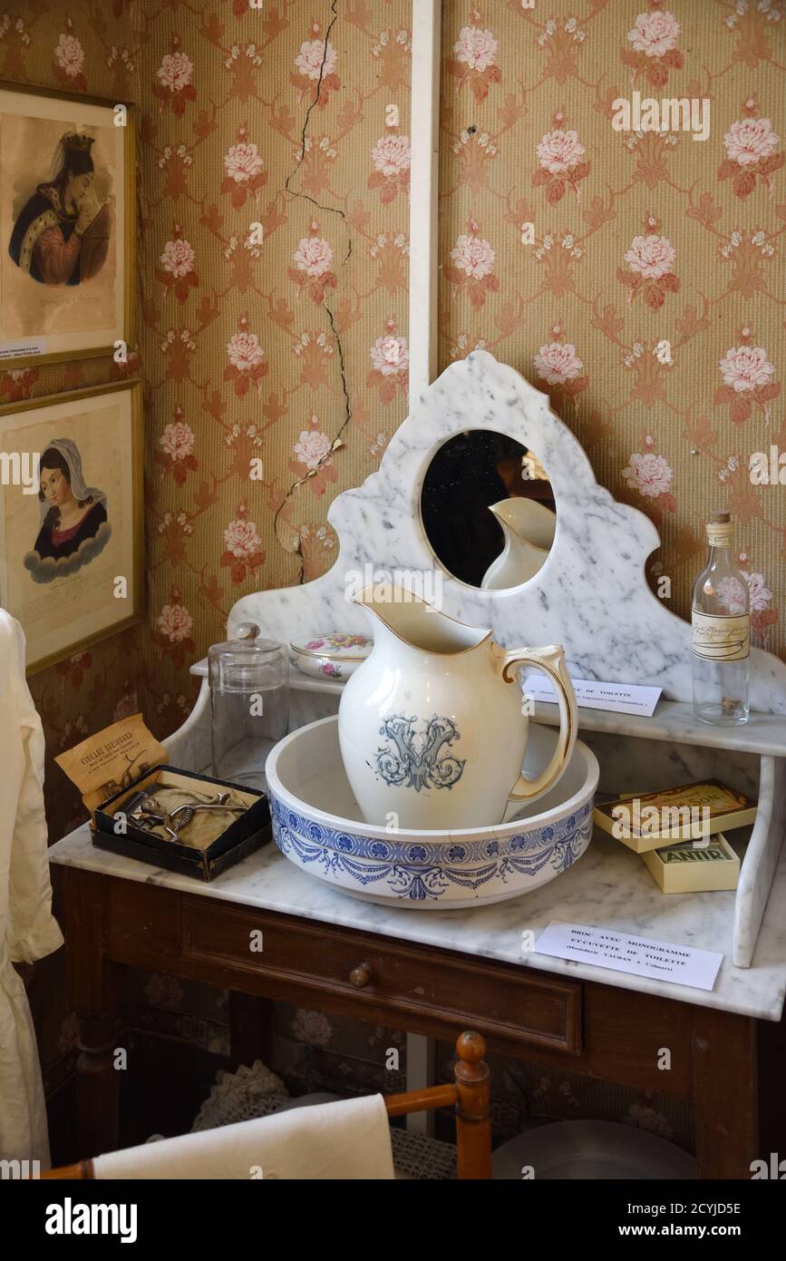 c19th Vintage, Old or Antique Marble-Topped Wash Basin, Washstand & Water Pitcher in Old Bedroom of Village House Museum  Colmars-les-Alpes Provence Stock Photo