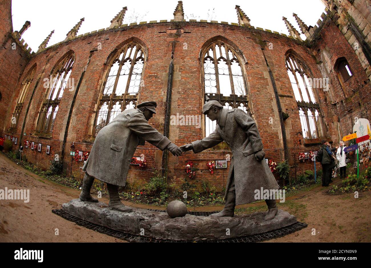 All Together Now Football Sculpture Hi res Stock Photography And Images 