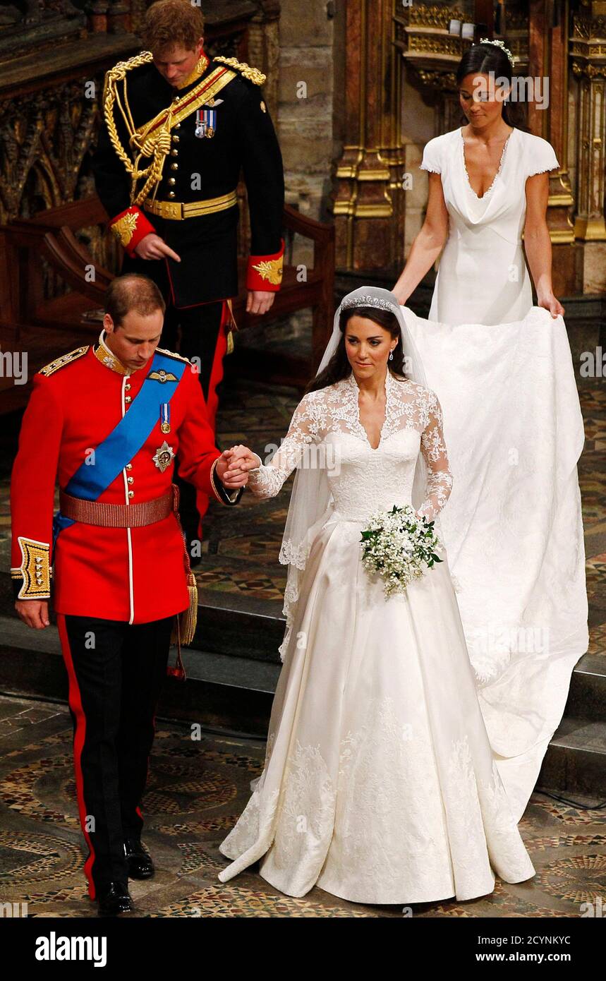 Fyrretræ instruktør afsnit Britain's Prince William and Catherine, Duchess of Cambridge, walk up the  aisle, followed by Prince Harry and Maid of Honour Pippa Middleton, after  their wedding ceremony in Westminster Abbey, in central London