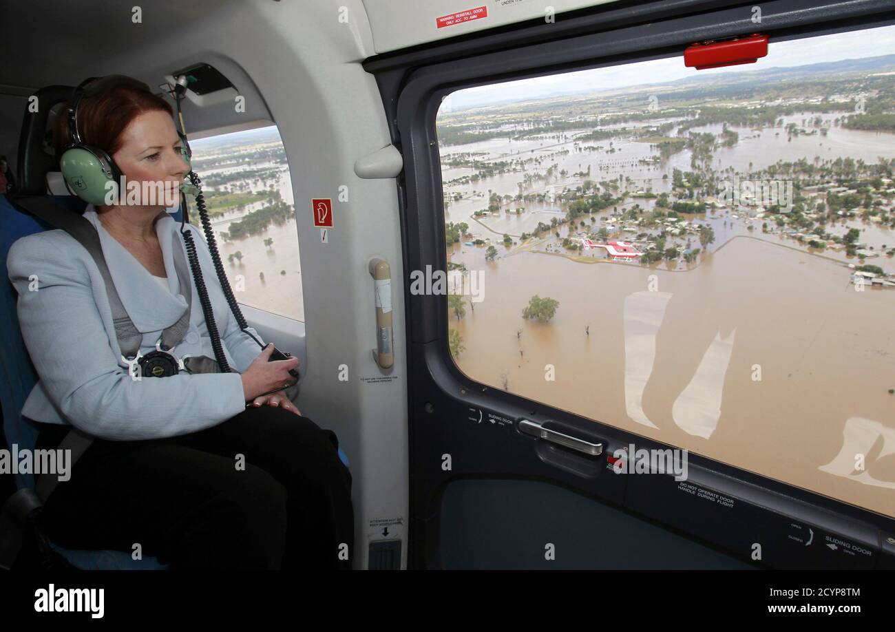 Flooded rivers australia hires stock photography and images Alamy
