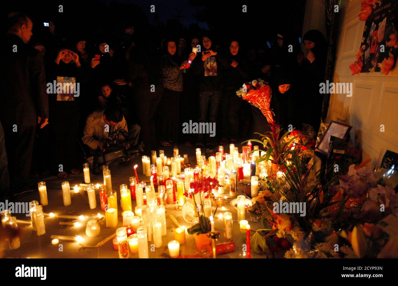 Crime flowers memorial murder hires stock photography and images Alamy