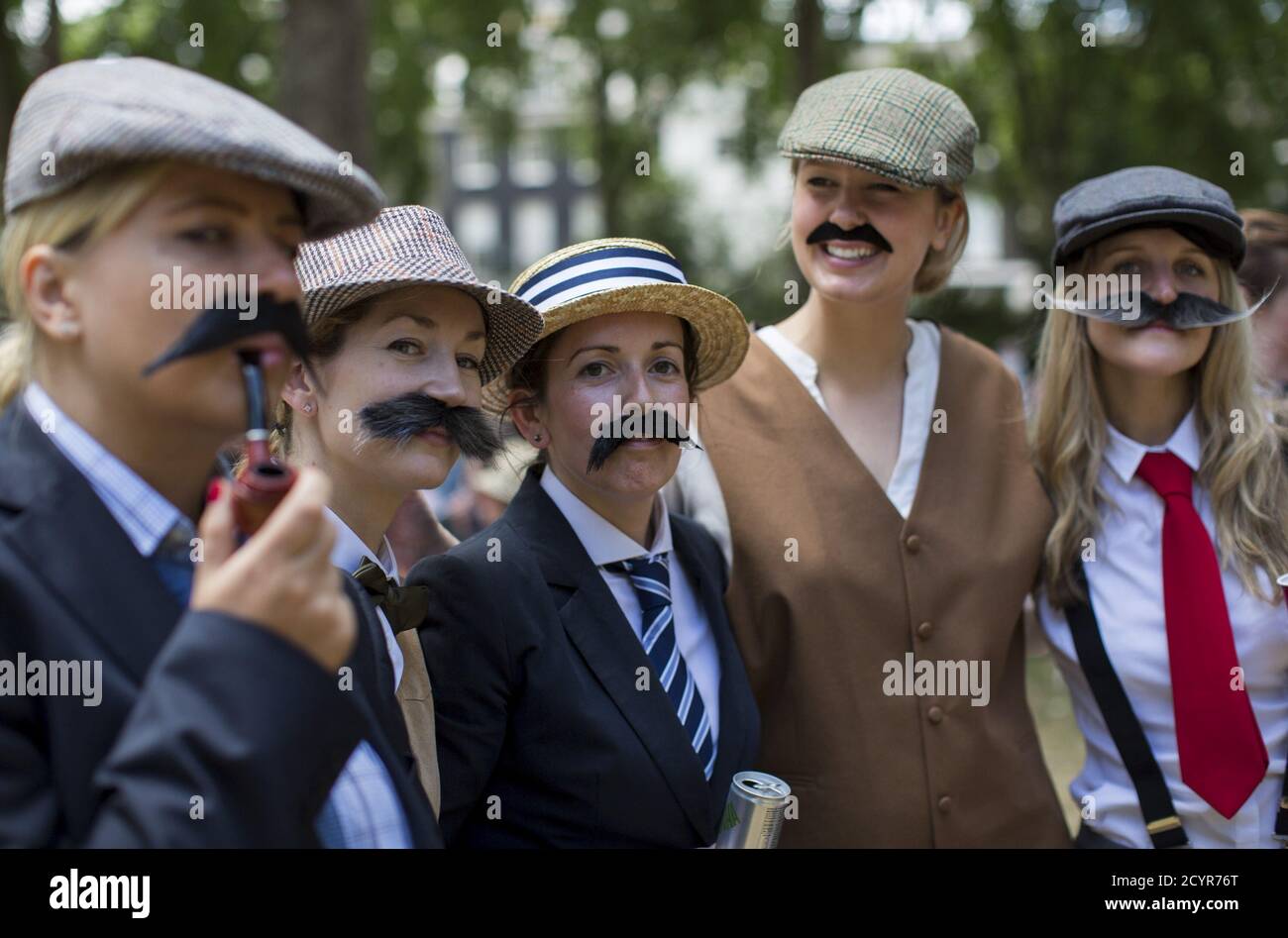 Tobacco pipe pose hires stock photography and images Alamy