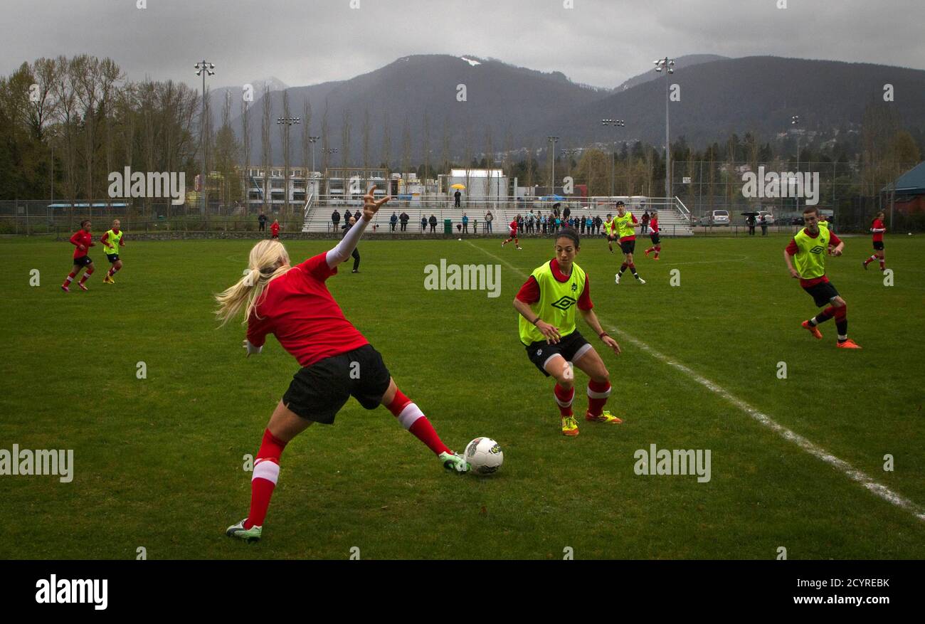 Members Of The Canadian Women S National Soccer Team Including Kaylyn Kyle L And Marie Eve Nault R Train In Vancouver British Columbia April 19 2012 The Team Qualified Earlier This Year For