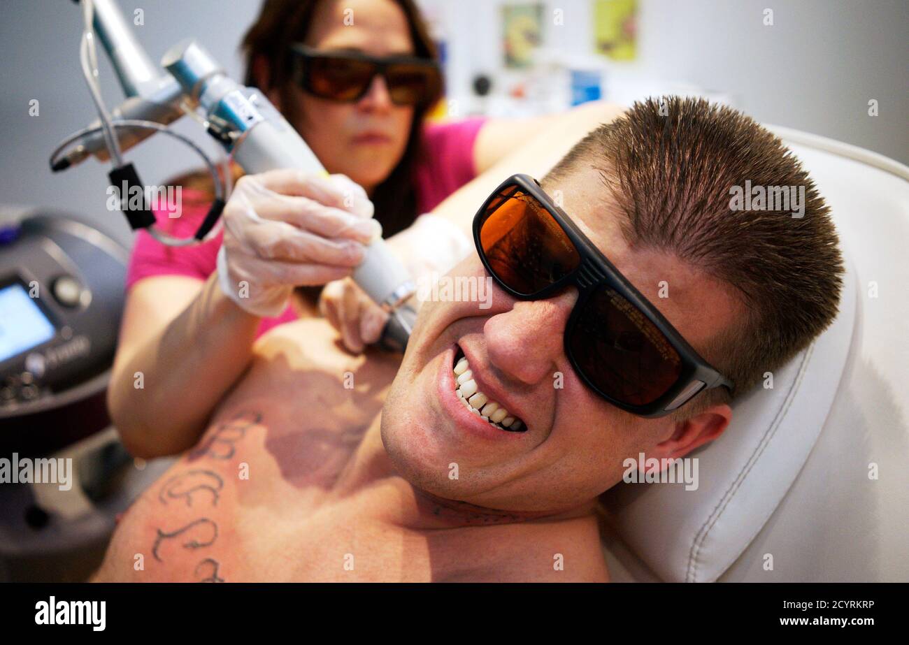 Tattoo Removal Colorado / Leading Laser Tattoo Removal In Denver Since 2006 Ink B Gone : From complete remediation, to lightening poor or tired old tattoos, to advanced and complete custom artwork, we provide options.