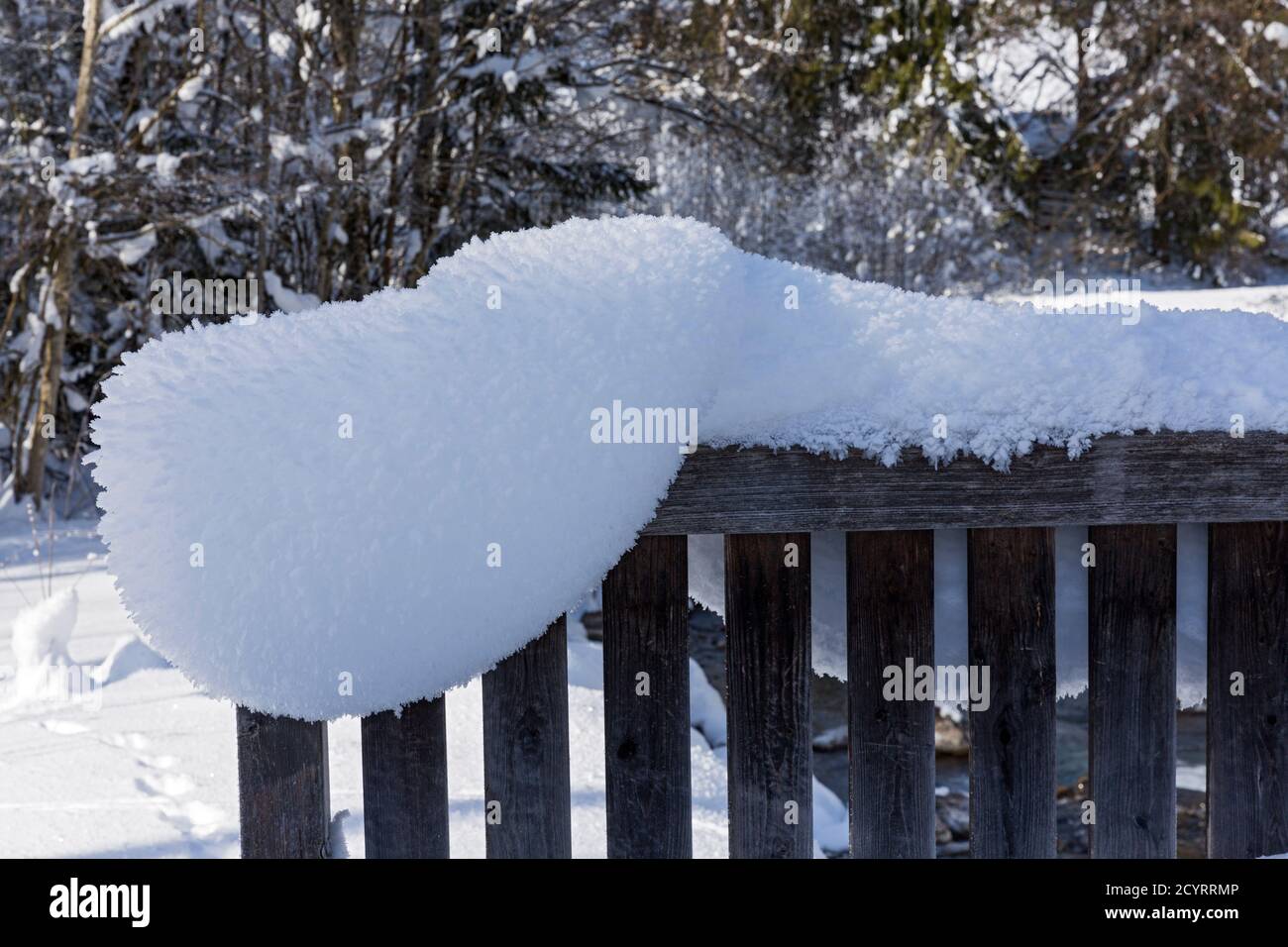 Trettachtal, Brückengeländer, schneebedeckt, Oberstdorf, Allgäuer Alpen Stock Photo