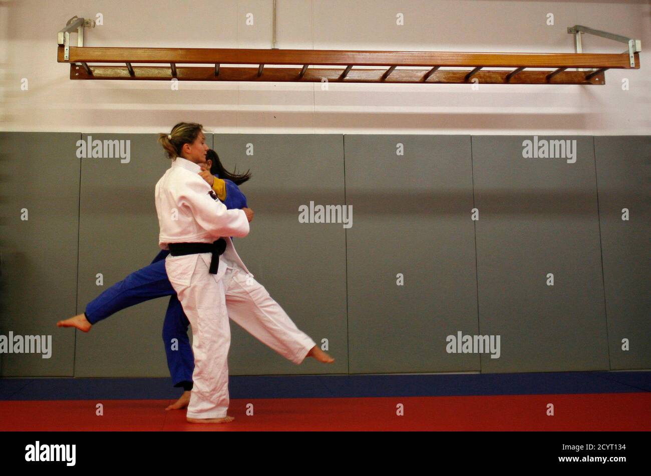 Female judoka hires stock photography and images Alamy