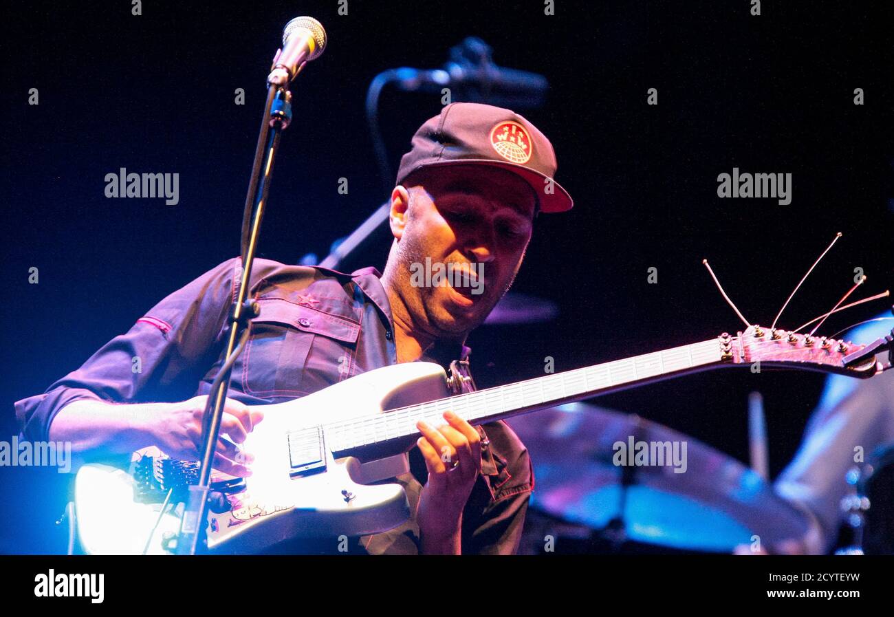 48+ Woody Guthrie Guitar Sticker Images