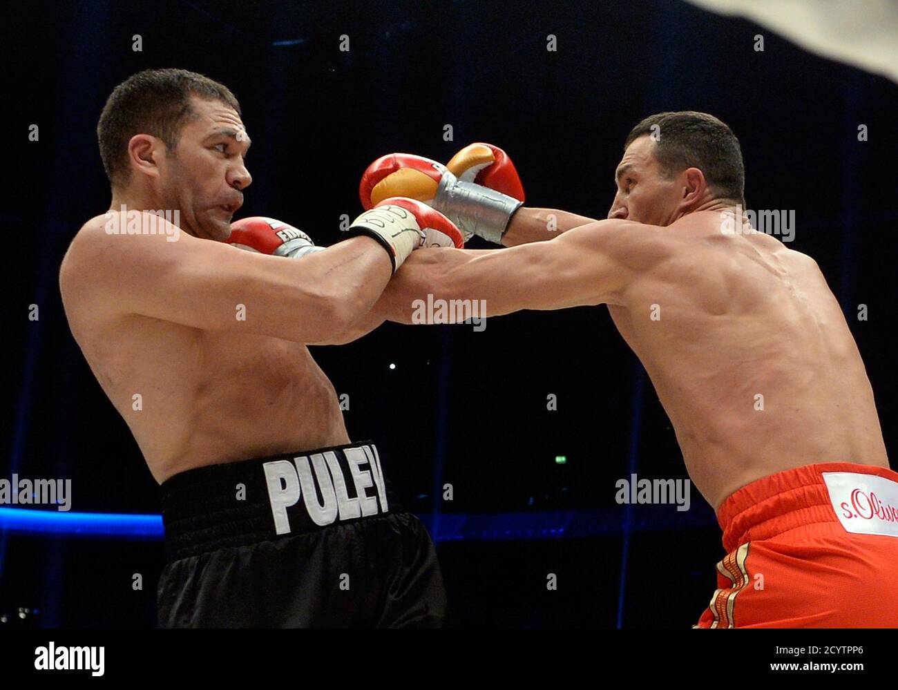 Excel apotek Observation Ukrainian WBA, WBO, IBO and IBF heavyweight boxing world champion Vladimir  Klitschko (R) delivers a punch to his challenger Bulgarian Kubrat Pulev  during their title fight in Hamburg, November 15, 2014. REUTERS/Fabian
