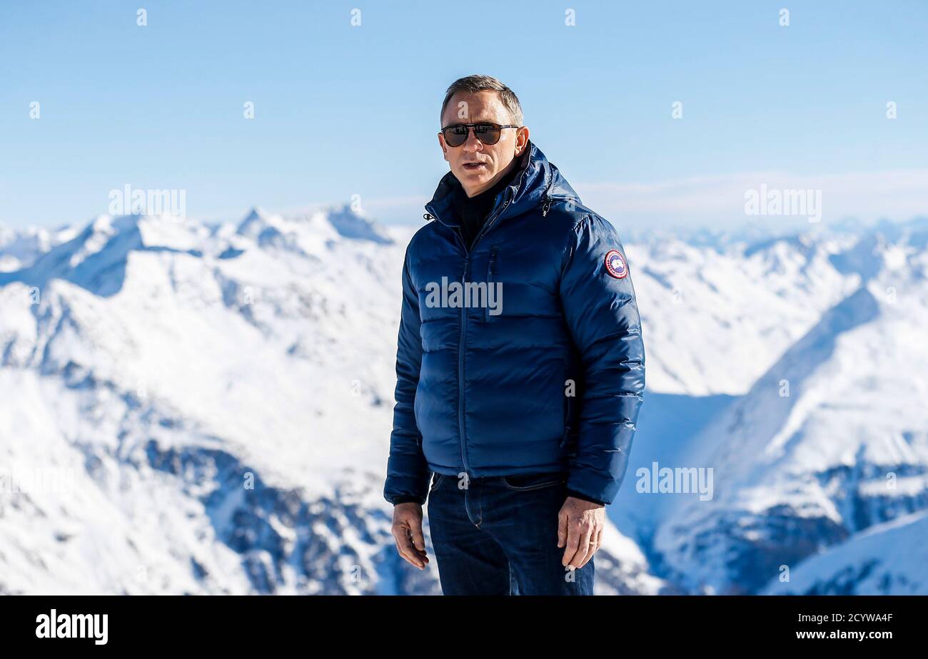 canada goose 007 jacket