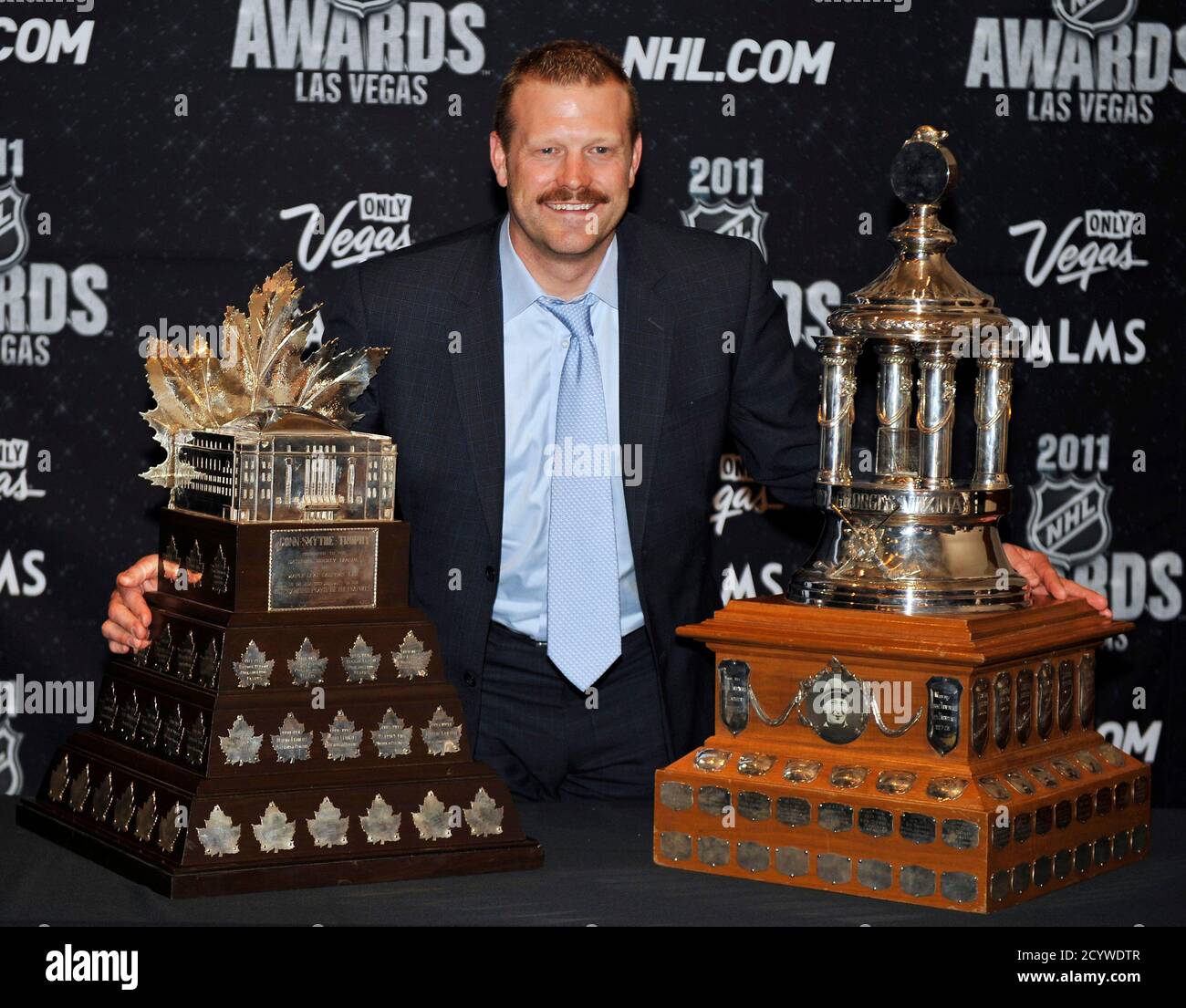 Conn Smythe Trophy High Resolution Stock Photography And Images Alamy