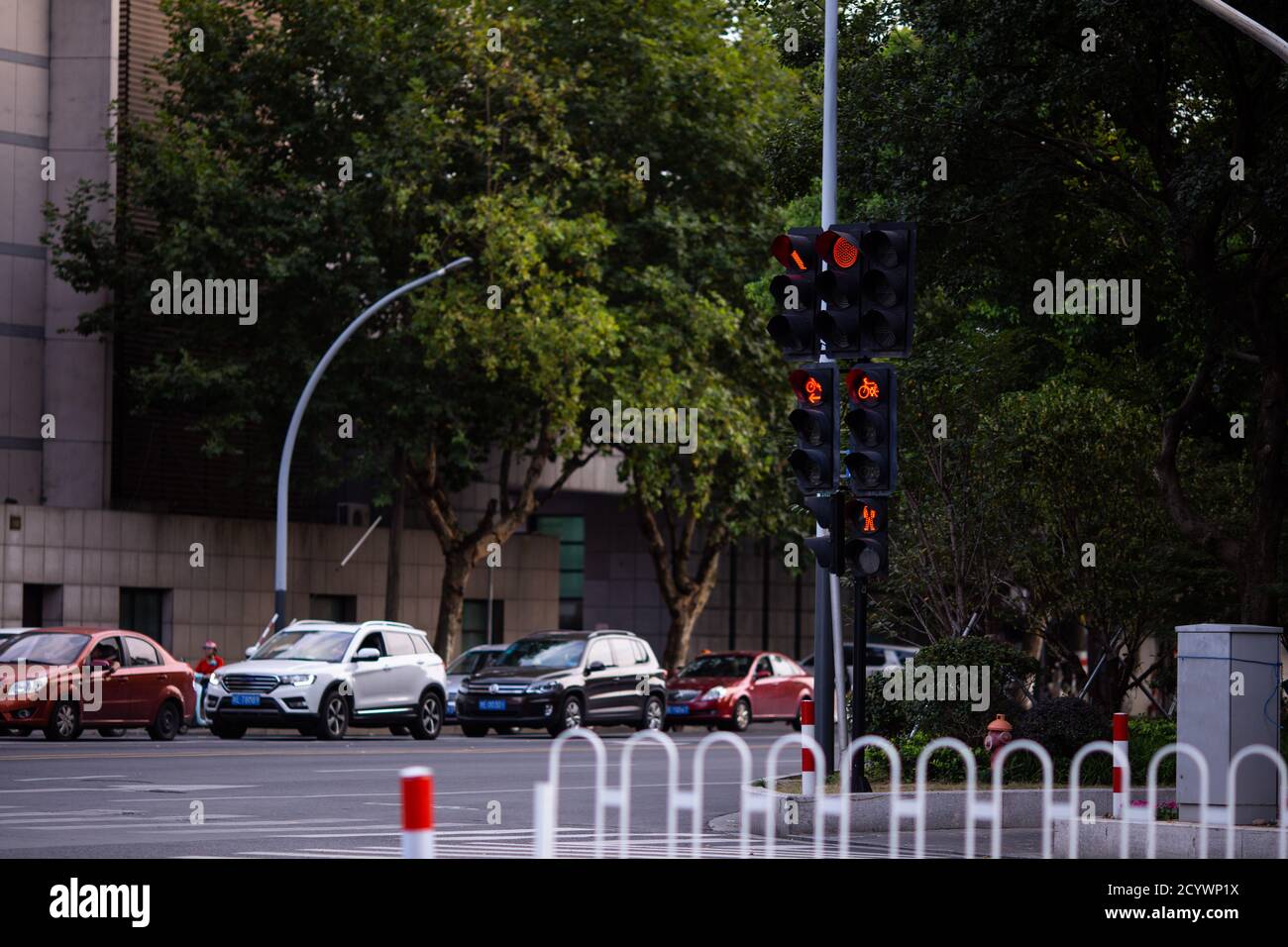 Car rush hours city street. Cars on road in traffic jam Stock Photo - Alamy