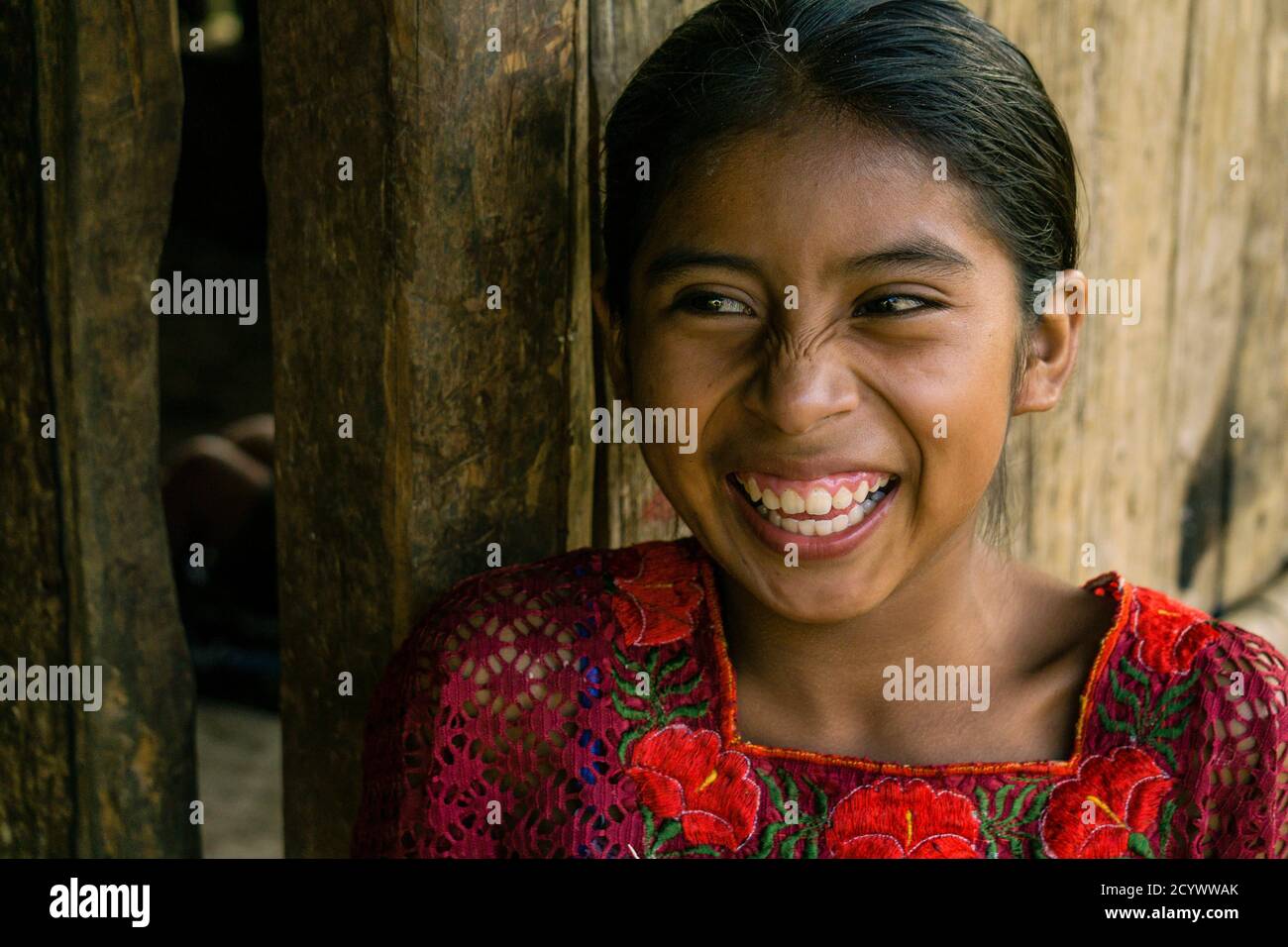 Niña Quiché Riendo Aldea Sanuch Lancetillo La Parroquia Zona Reyna Quiche Guatemala 