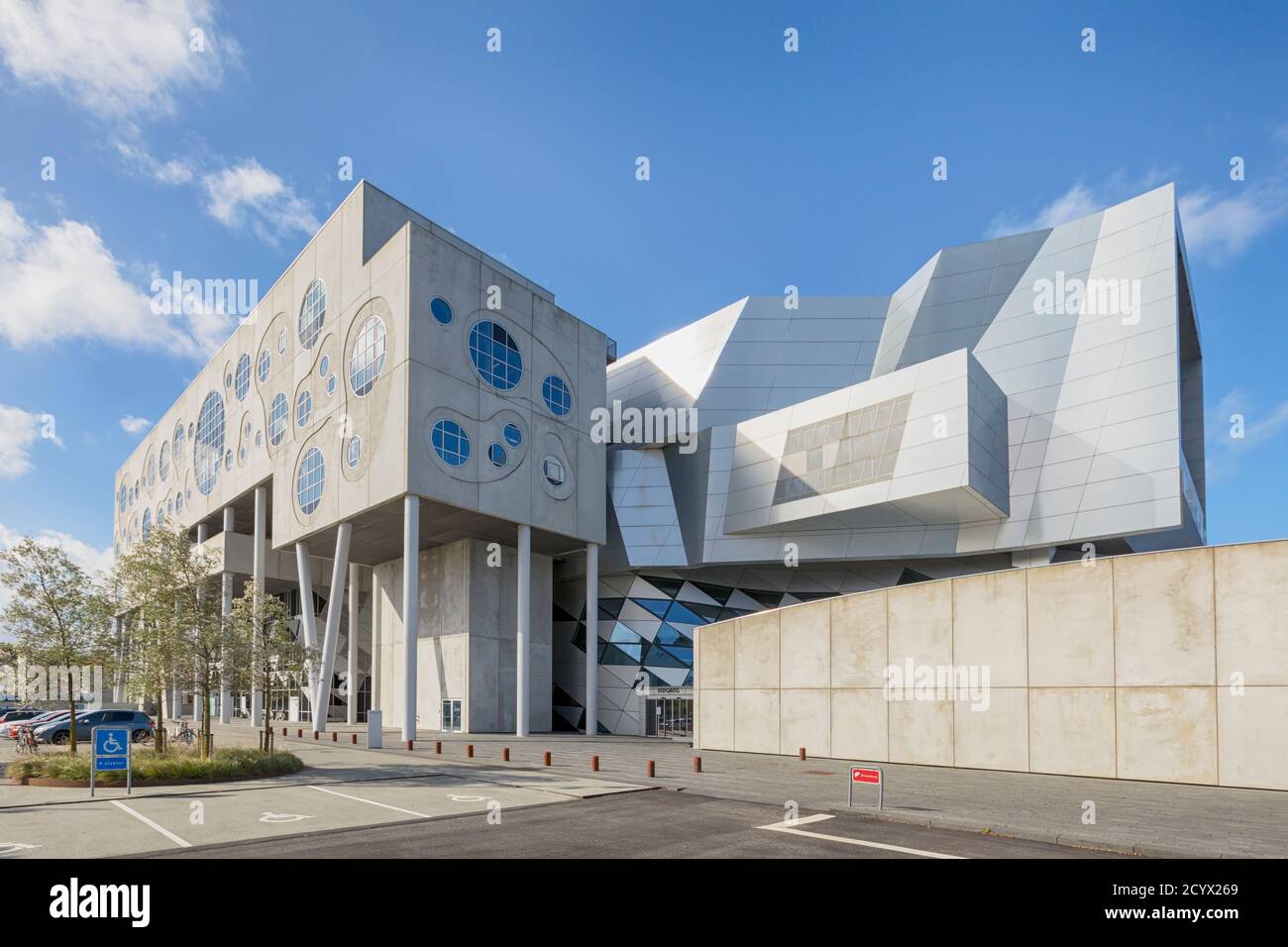 Aalborg, Denmark – September 4, 2020: Musikkens Hus, multifunctional venue with concert halls and rehearsal rooms by Austrian architects Coop Himmelb( Stock Photo