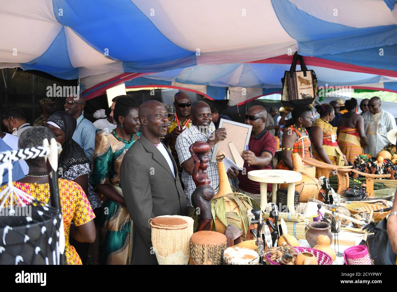 Uganda local traditions hi-res stock photography and images - Alamy