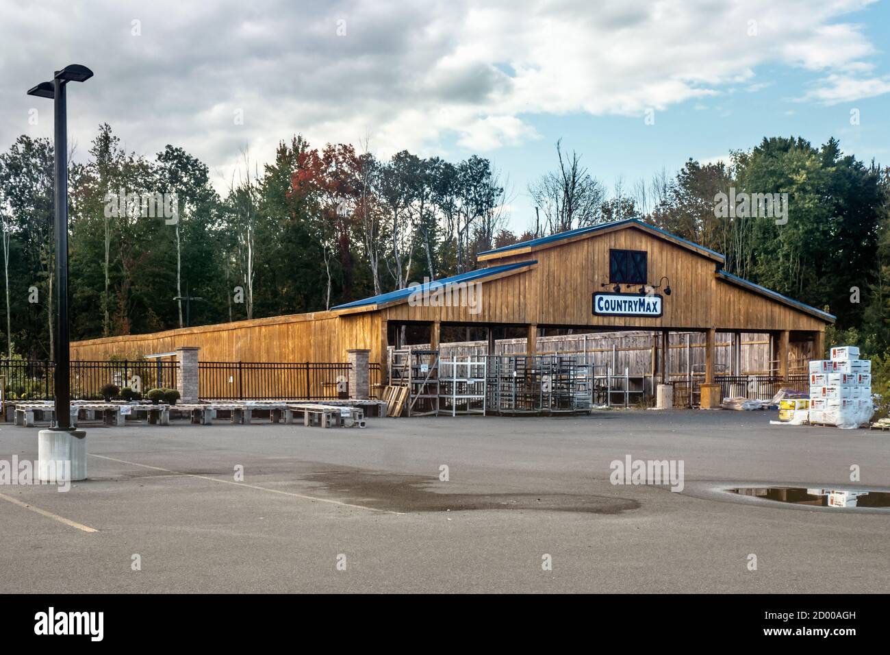 New york pet store hires stock photography and images Alamy