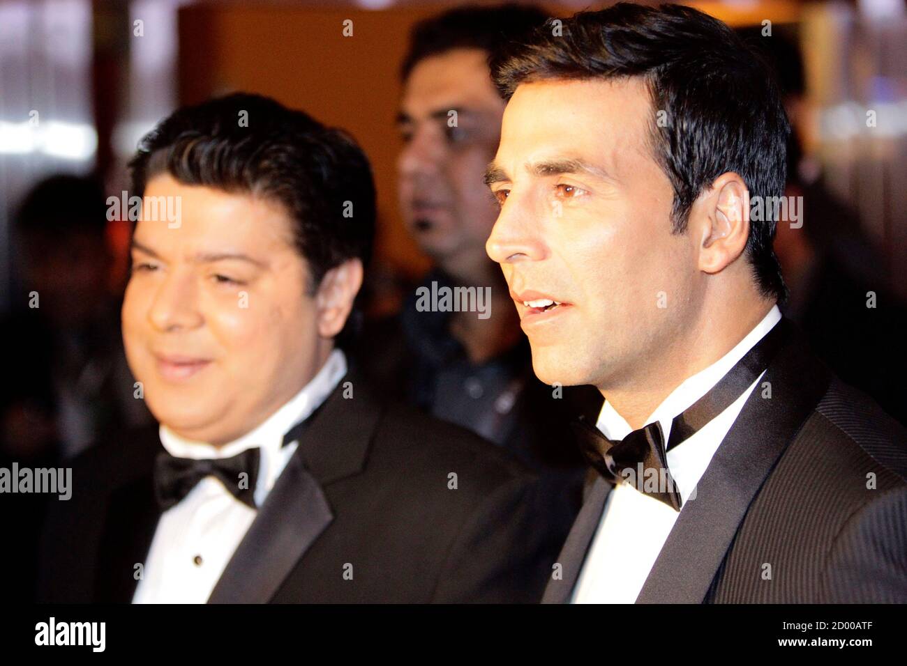 Zee Cine Awards Hosts Actor Akshay Kumar R And Director Sajid Khan Pose On The Red Check out sajid khan's latest news, age, photos, family details, biography, upcoming movies, net worth, filmography, awards, songs, videos, wallpapers and much more about only at.