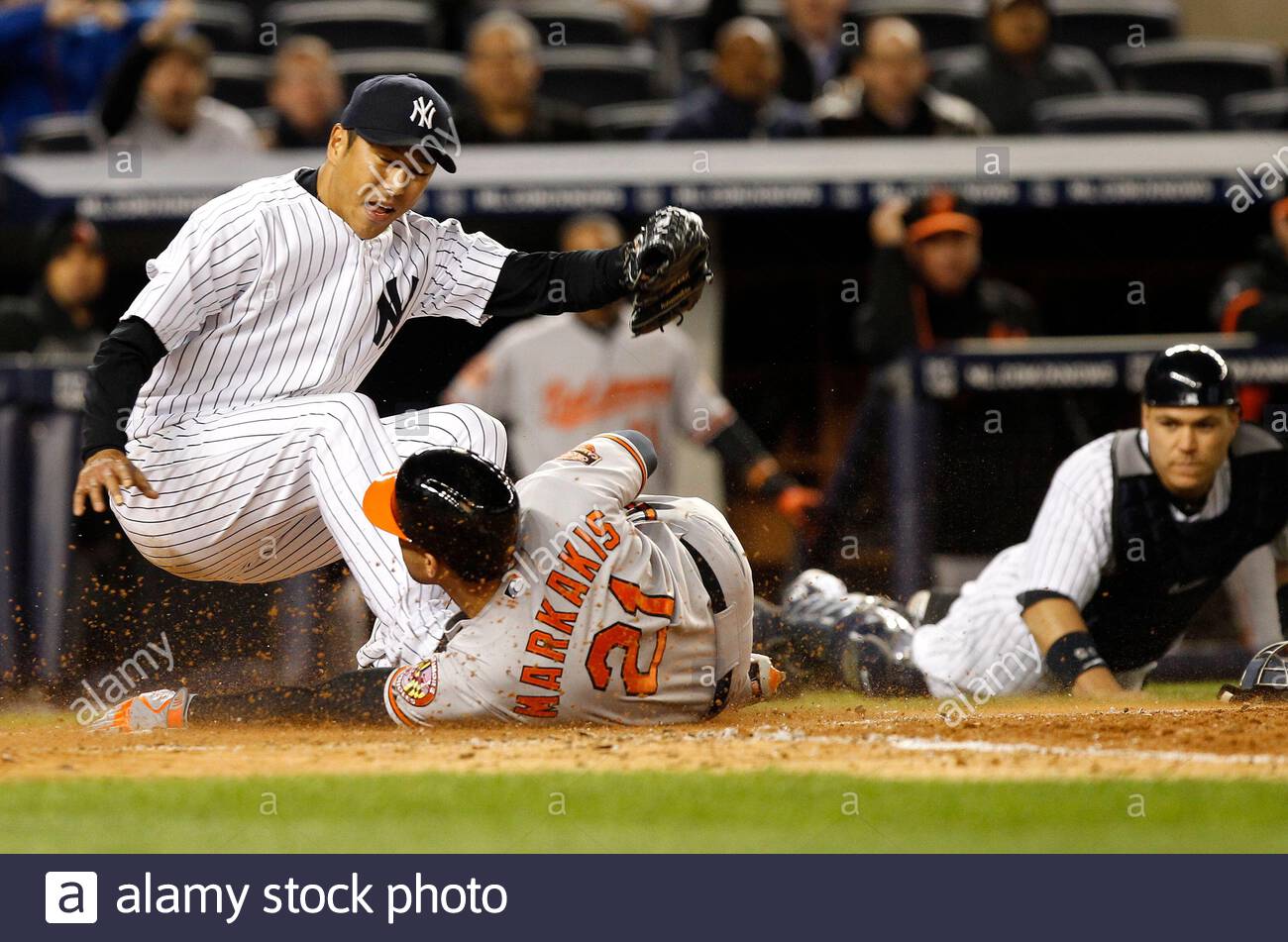 Baseball Catcher Wild Pitch High Resolution Stock Photography And Images Alamy Baseball Catcher Wild Pitch High Resolution Stock Photography And Images Alamy