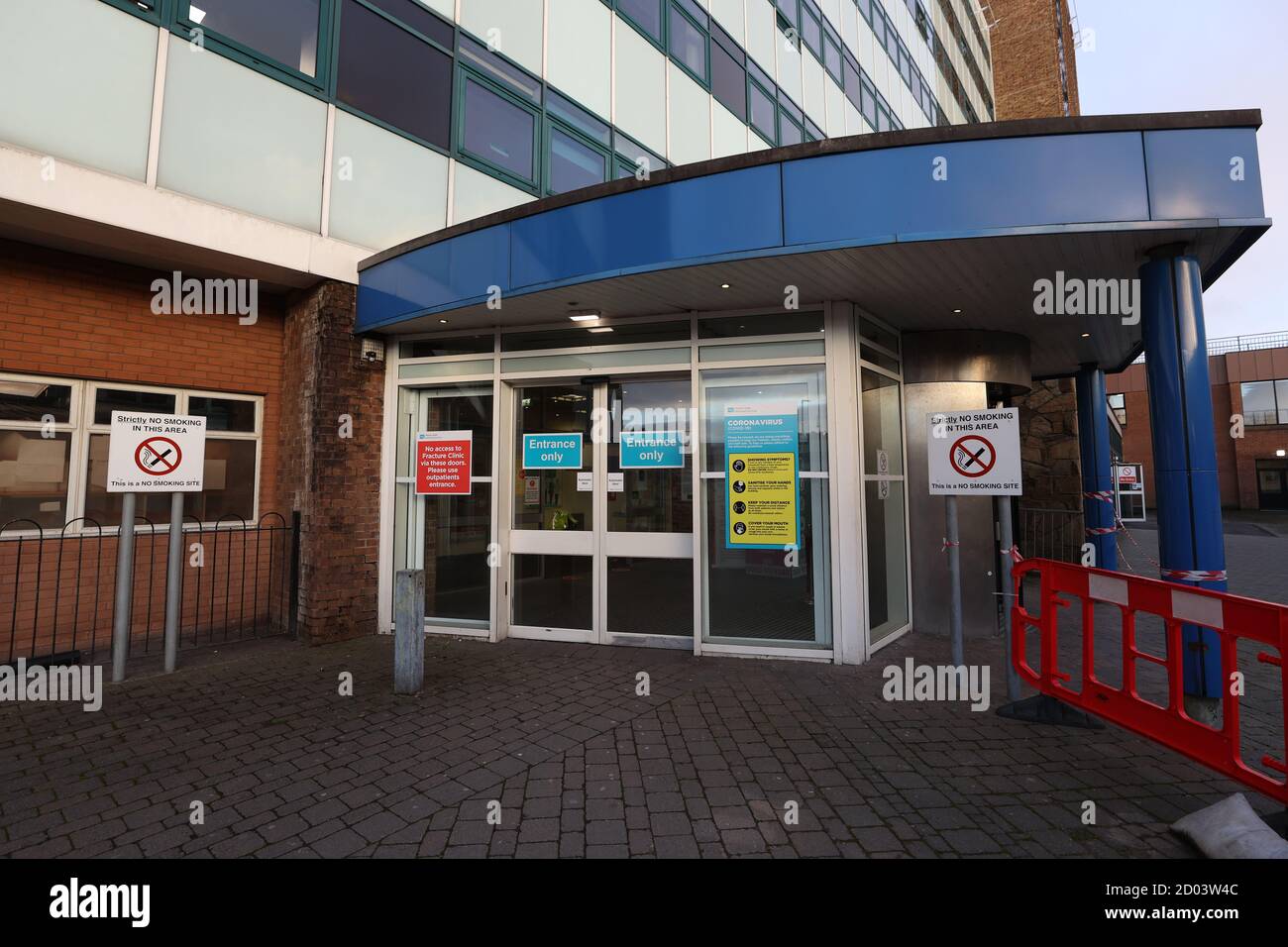 Altnagelvin area hospital in londonderry hires stock photography and images Alamy