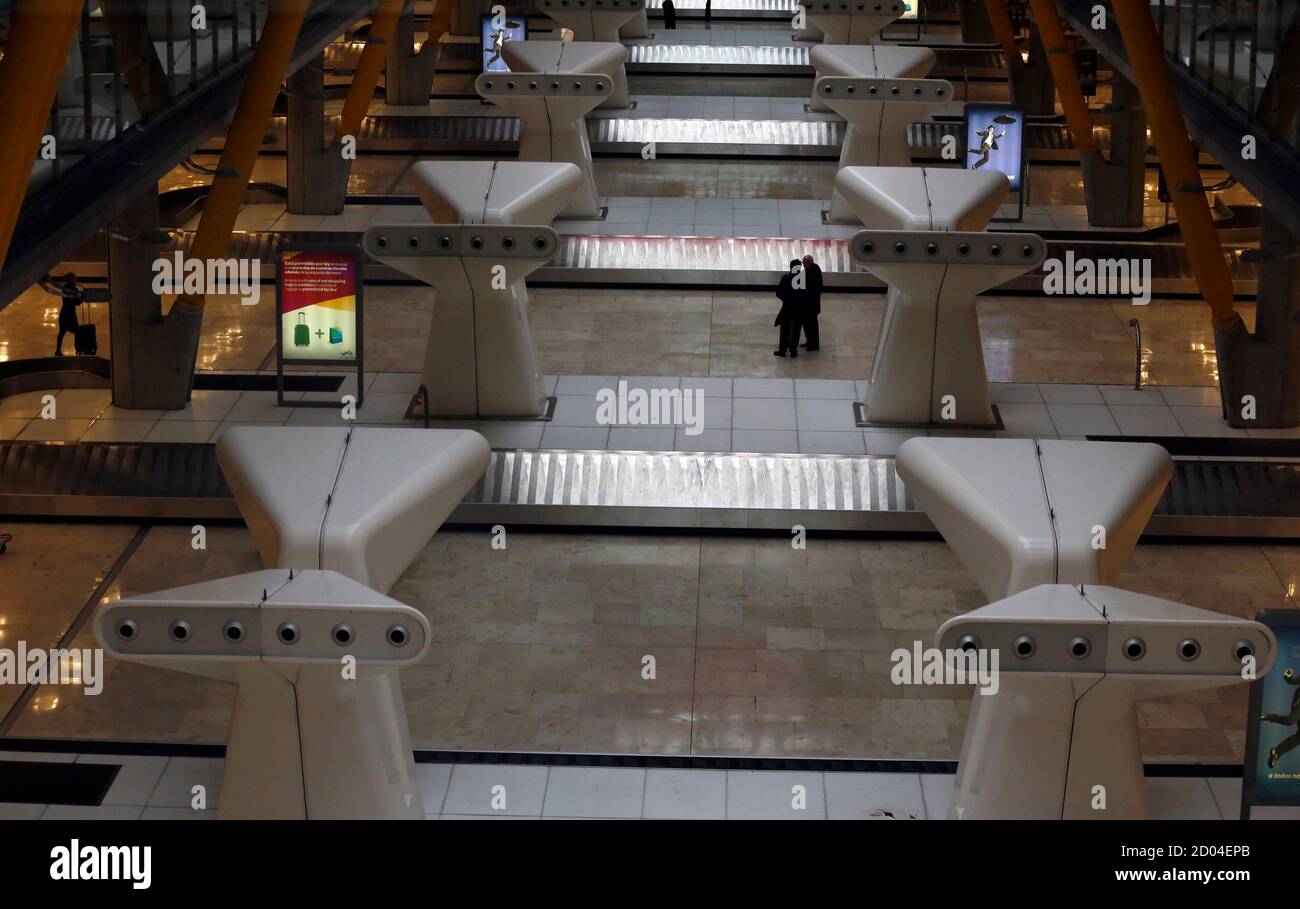 Baggage claim spain hires stock photography and images Alamy