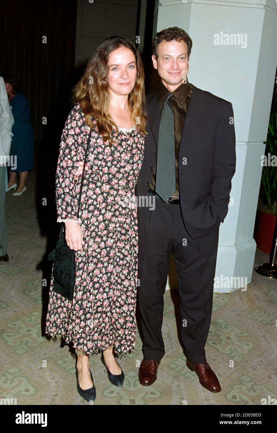 ARCHIVE: LOS ANGELES, CA. March 11, 1995: Actor Gary Sinise & wife Moira Harris at the 1995 Directors Guild of America Awards in Beverly Hills. File photo © Paul Smith/Featureflash Stock Photo