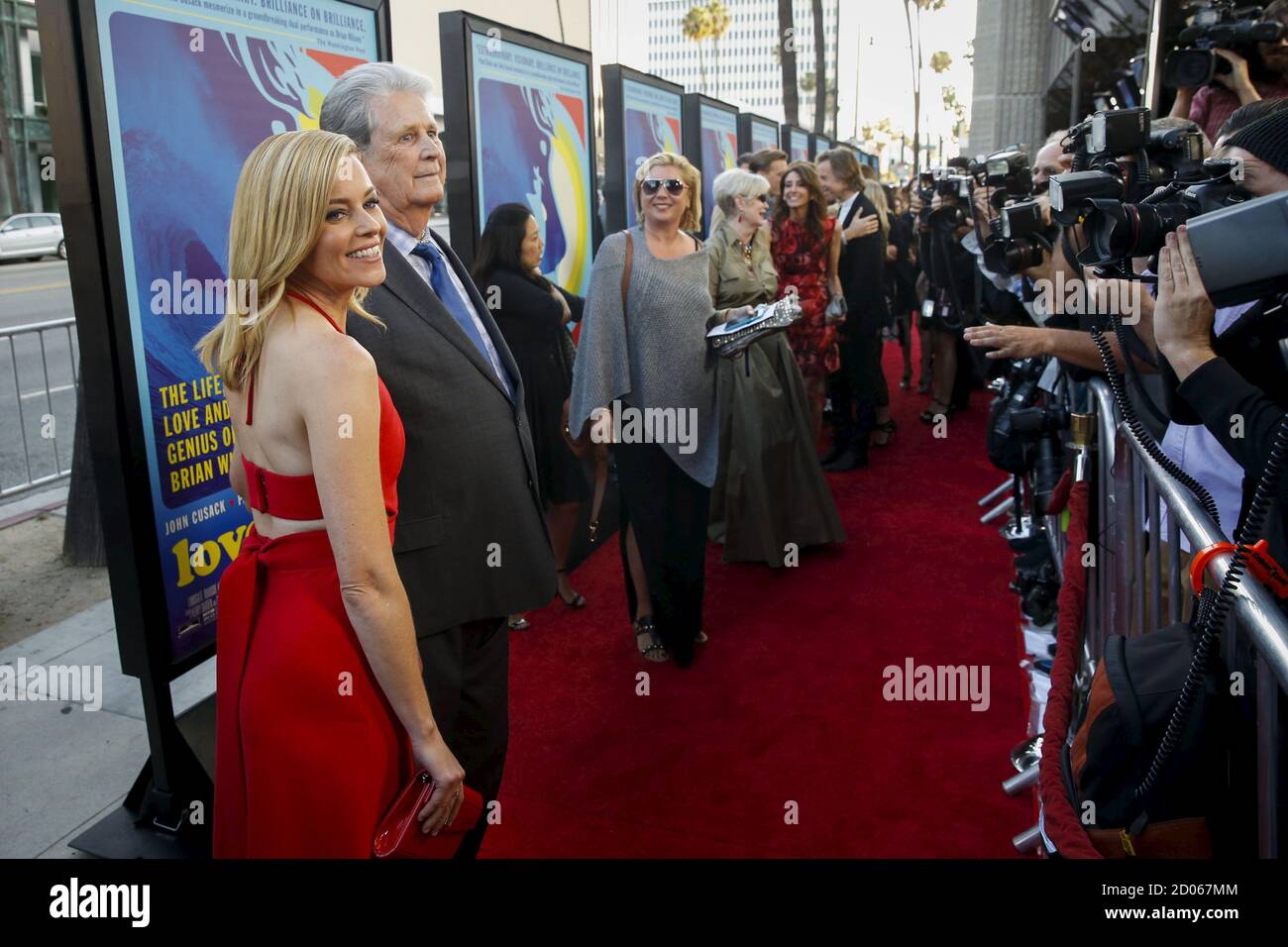 Elizabeth wilson actress hi-res stock photography and images - Alamy
