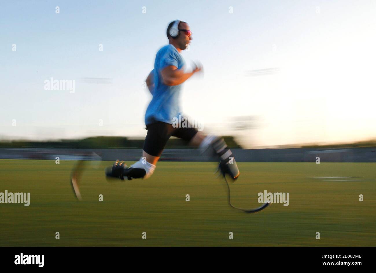 Oscar pistorius 400 meters hi-res stock photography and images - Alamy