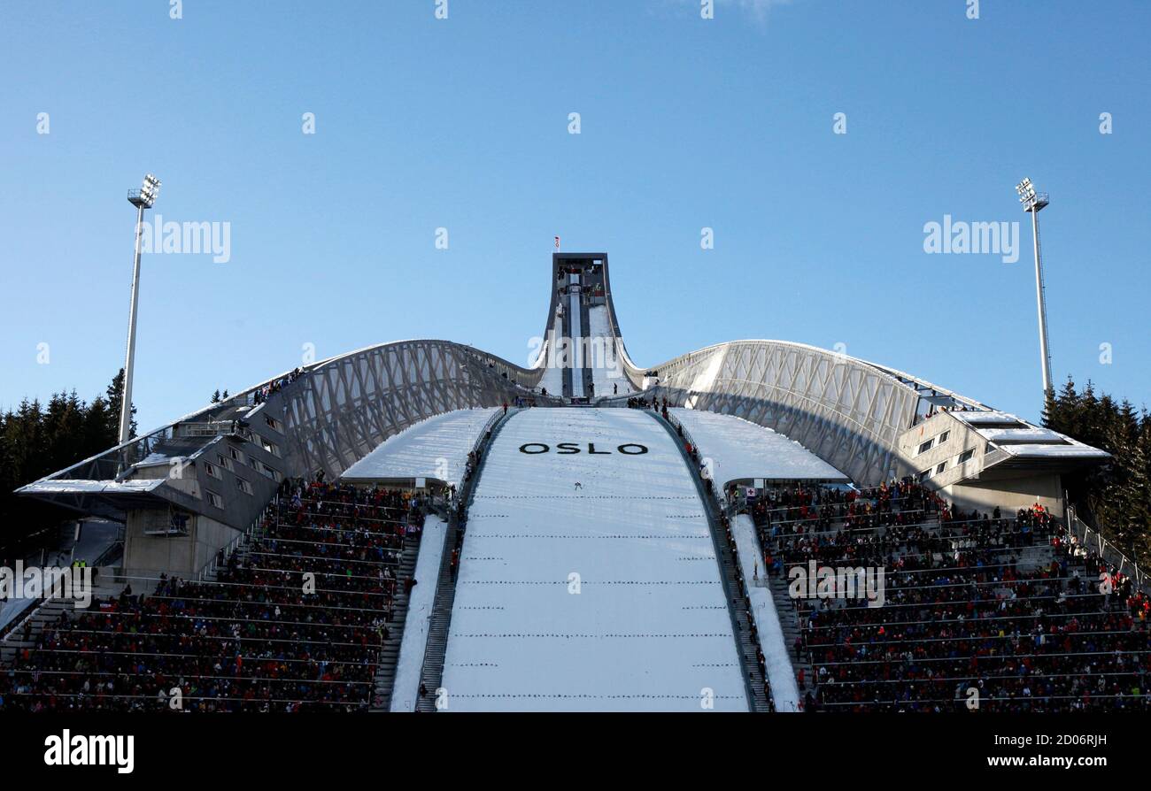General view of Holmenkollen ski jump before the ski jumping large hill  team event at the Nordic Ski World Championships in Oslo March 5, 2011.  REUTERS/Leonhard Foeger (NORWAY - Tags: SPORT SKIING