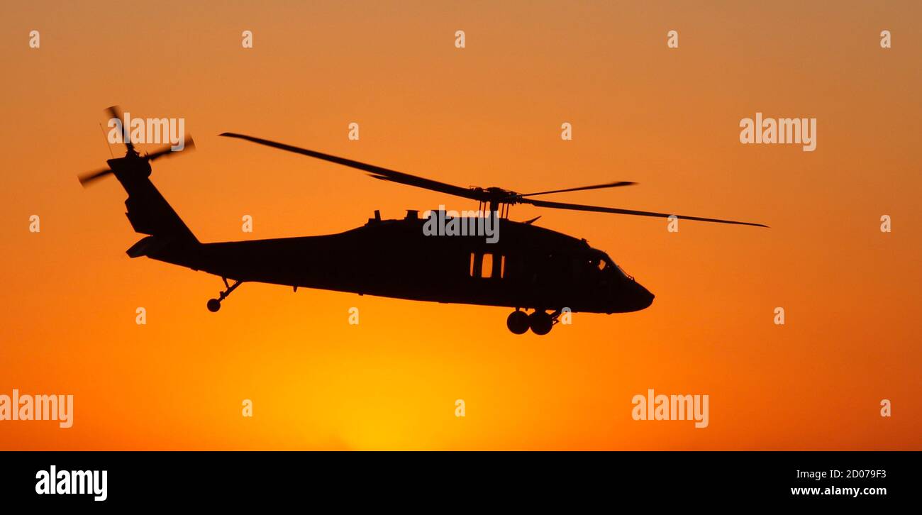 Black Hawk Helicopter Silhouette High Resolution Stock Photography And Images Alamy
