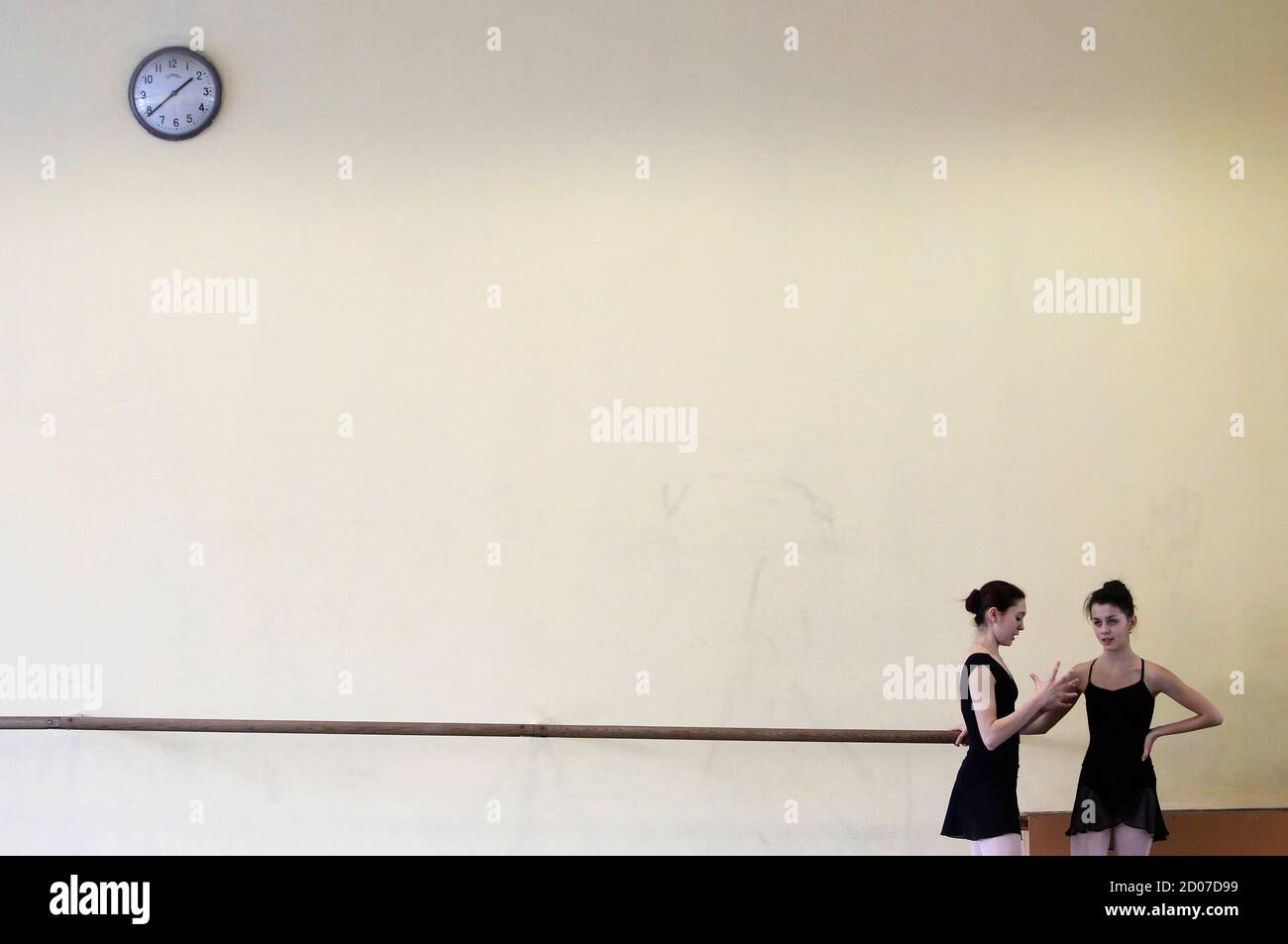 Ballerinas Take Part In A Lesson At The Bolshoi Ballet Academy In Moscow January 30 12 Russian Ballet Stars Once Defected To The West In Search Of Artistic Freedom These Days Western