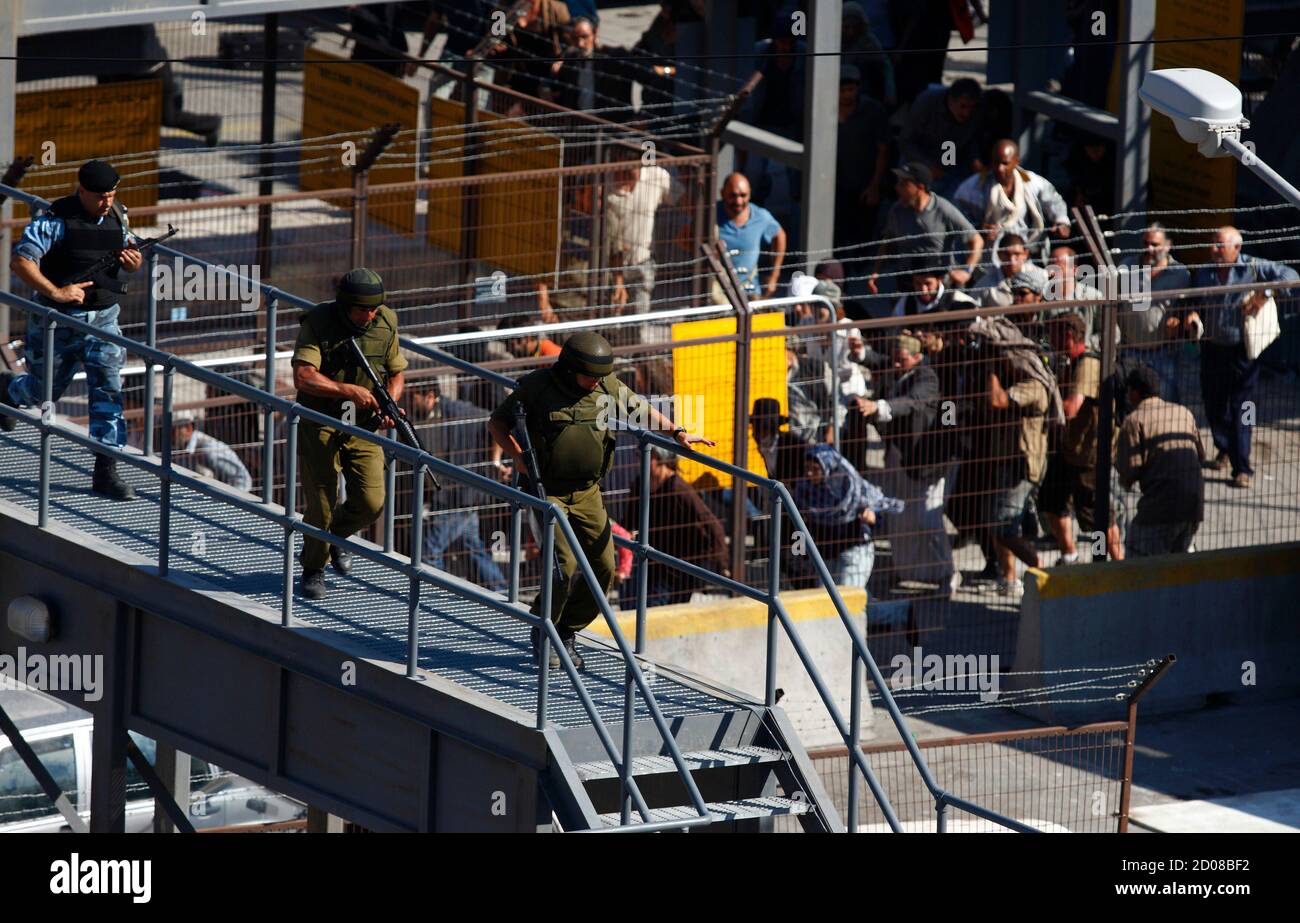World War Z Film Set High Resolution Stock Photography And Images Alamy World War Z Film Set High Resolution Stock Photography And Images Alamy