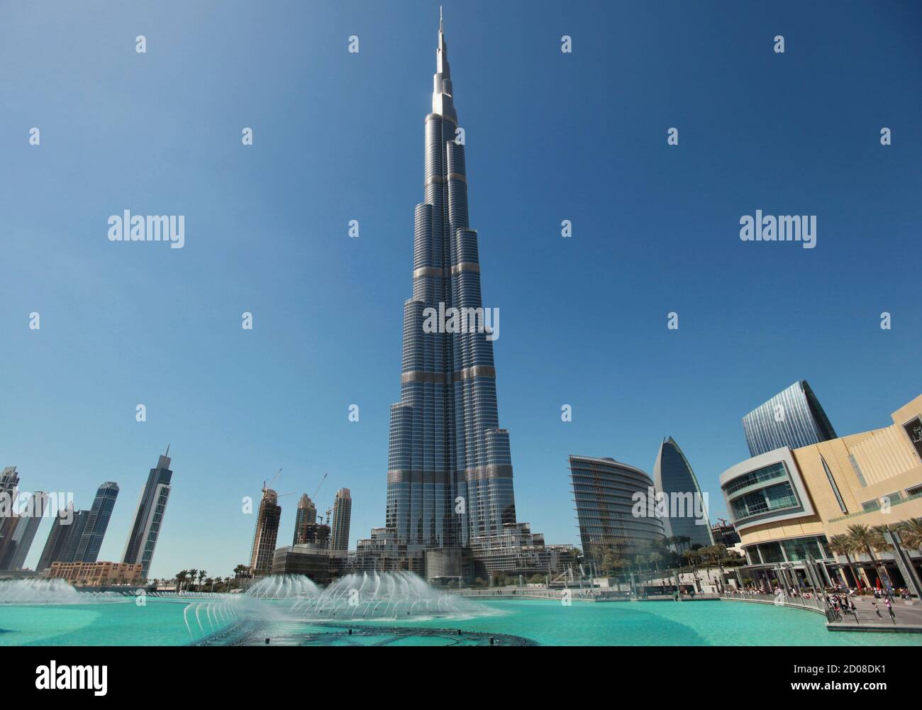 The Burj Khalifa, the world's tallest tower at a height of 828 metres  (2,717 feet), stands in Dubai March 5, 2012. REUTERS/Mohammed Salem (UNITED  ARAB EMIRATES - Tags: SOCIETY CITYSPACE Stock Photo - Alamy