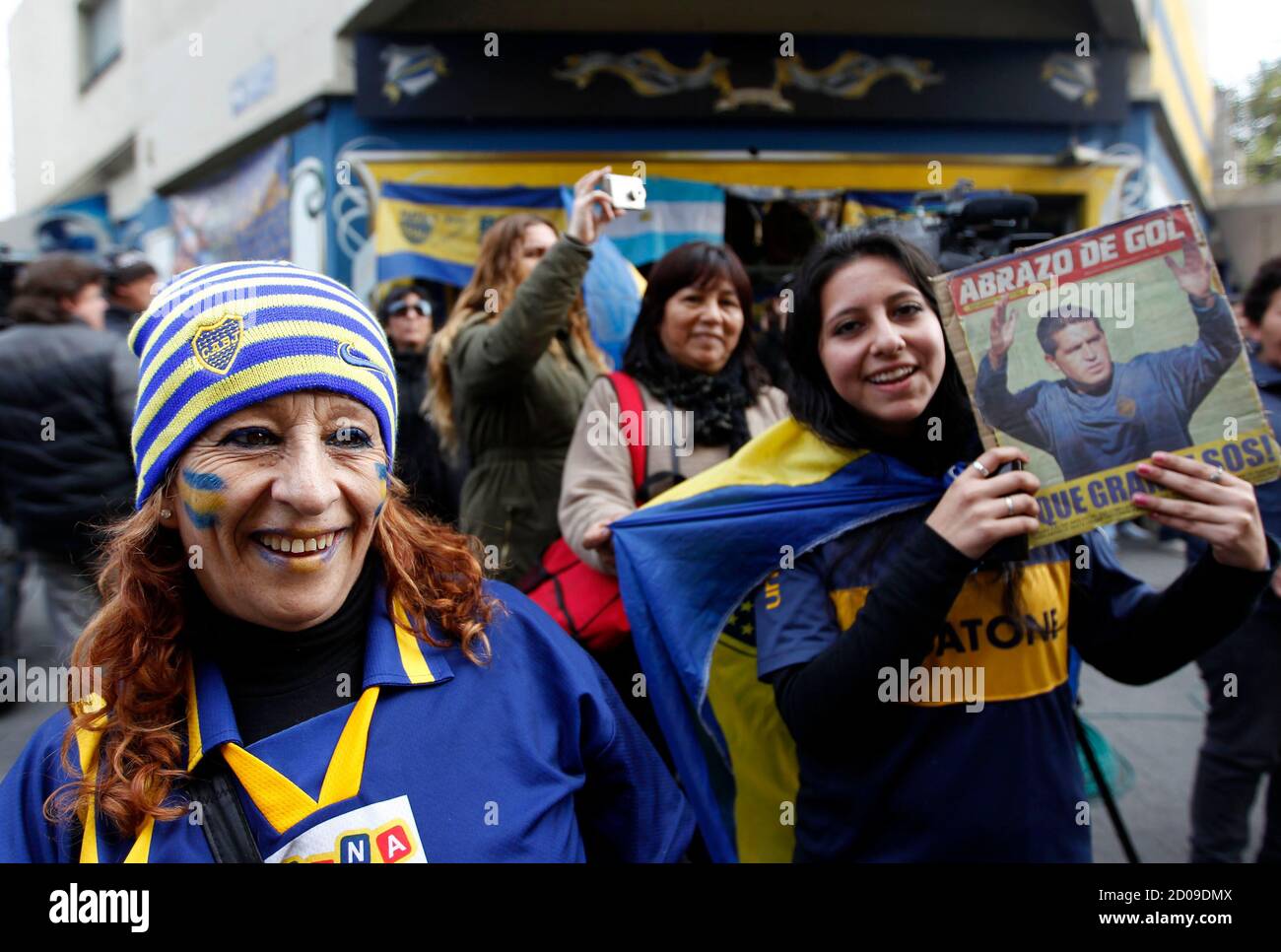 Fans Stage A Demonstration To Demand Boca Junior S Soccer Player Juan Roman Riquelme Remains In The
