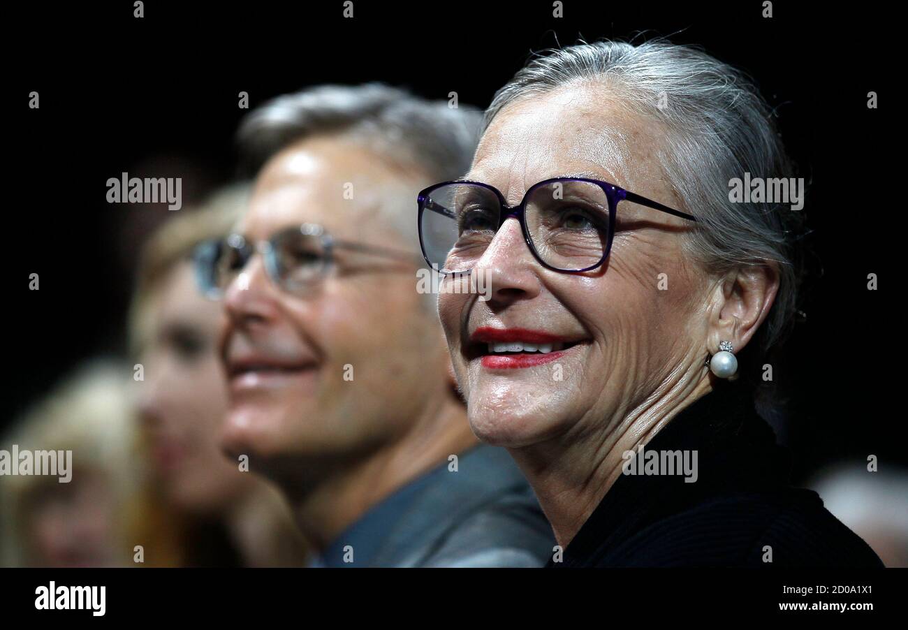 Family members board hires stock photography and images Alamy