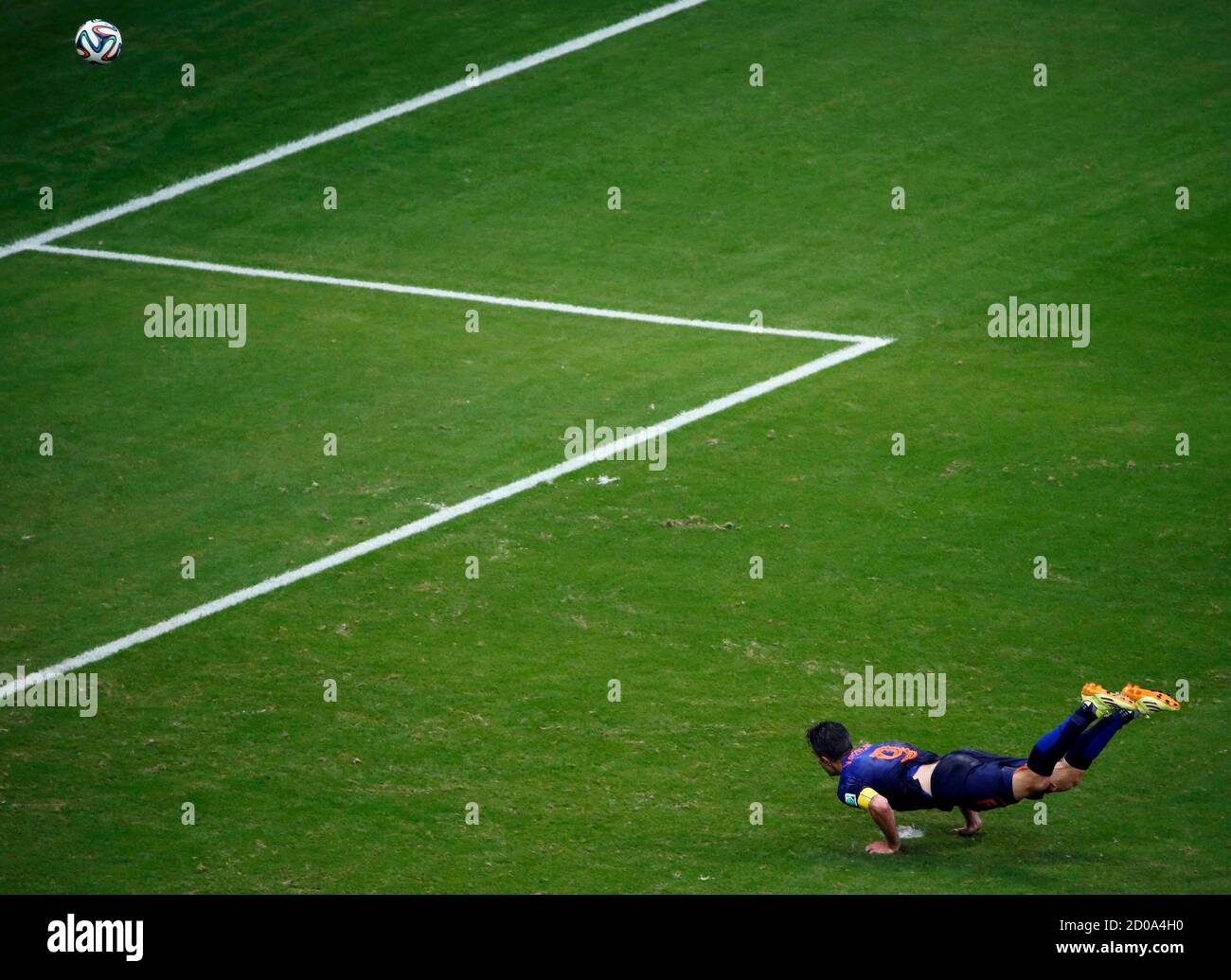 van persie world cup 2022 header