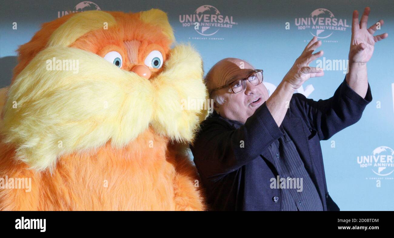 U S Actor Danny Devito Poses With The Lorax Character During A Photocall To Promote The 3 D Animated Film Dr Seuss The Lorax In Berlin March 5 12 The Movie For Which Devito