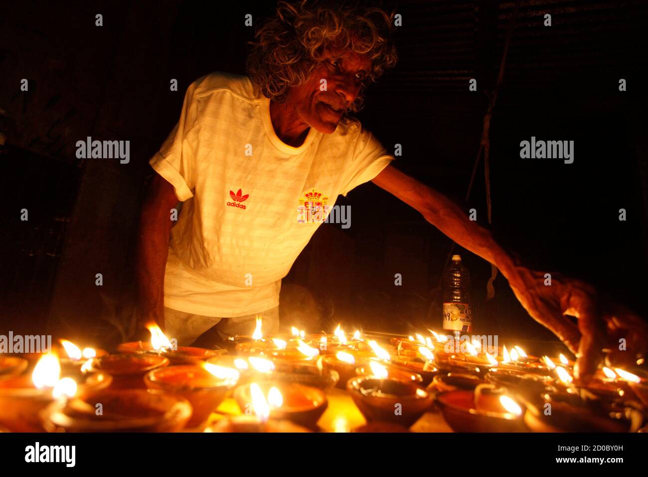 Diyas And Candles High Resolution Stock Photography And Images Alamy